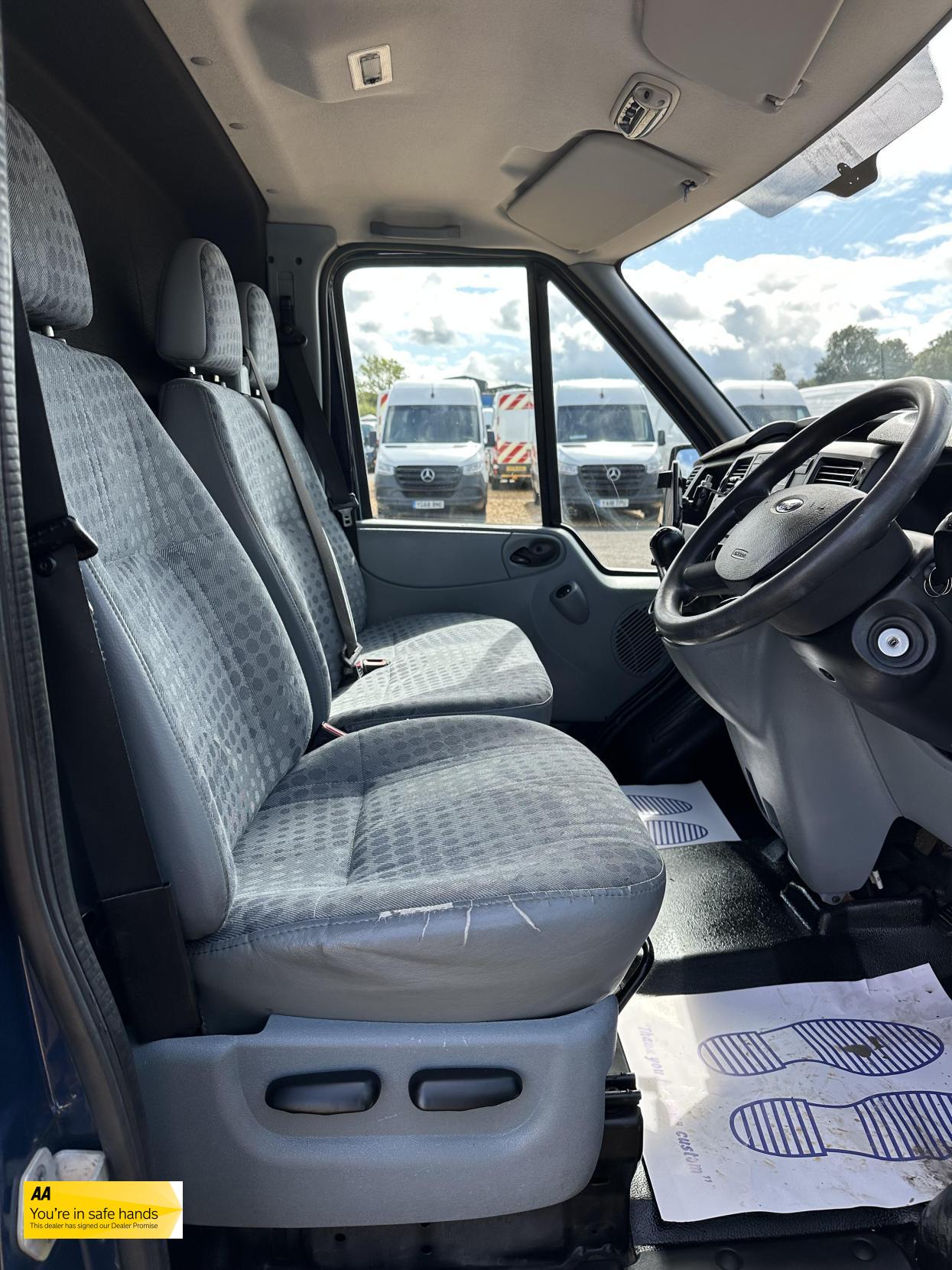 Ford Transit 2.2 TDCi 350 Panel Van 3dr Diesel Manual FWD L2 H3 (209 g/km, 123 bhp)