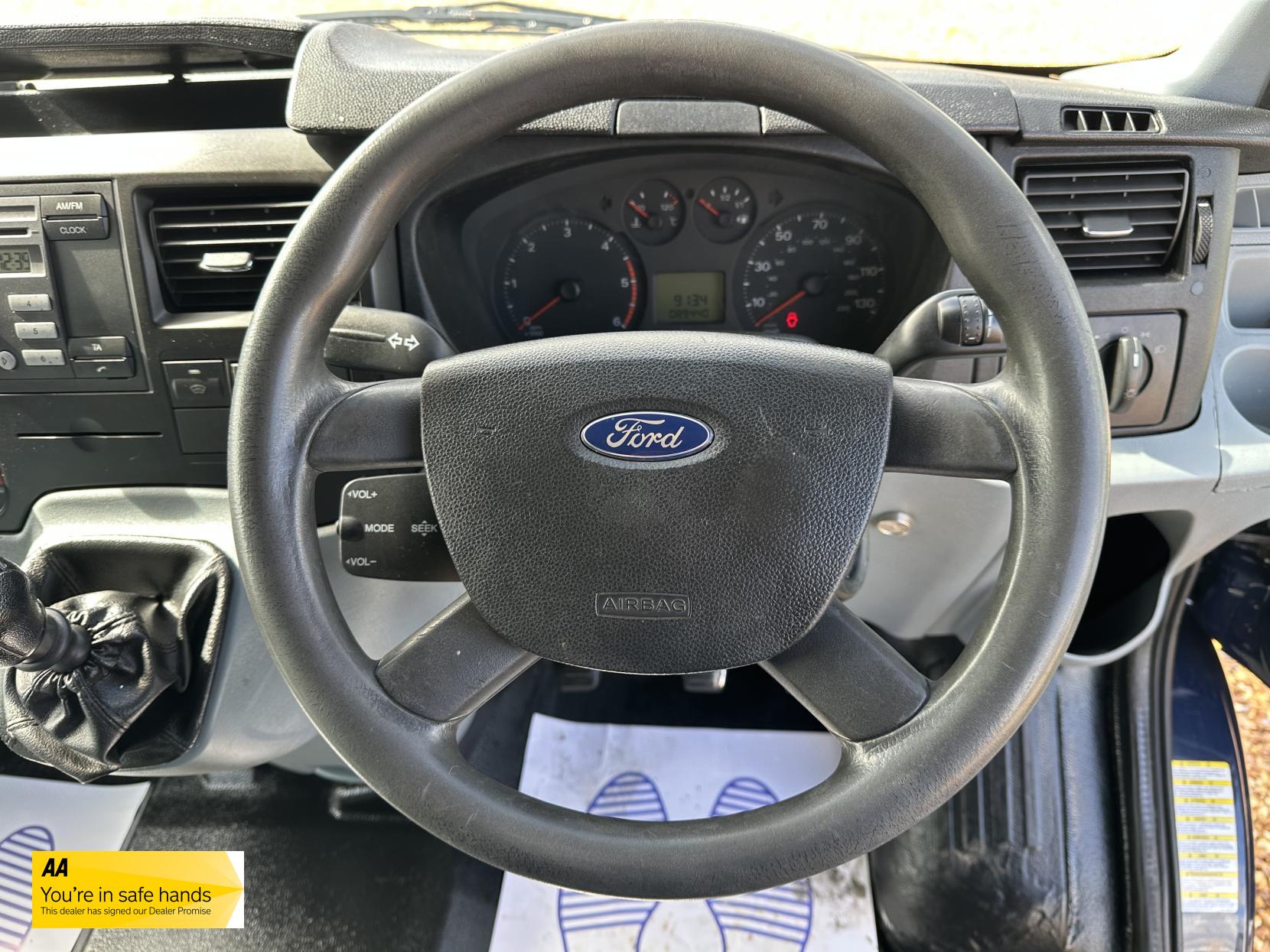 Ford Transit 2.2 TDCi 350 Panel Van 3dr Diesel Manual FWD L2 H3 (209 g/km, 123 bhp)