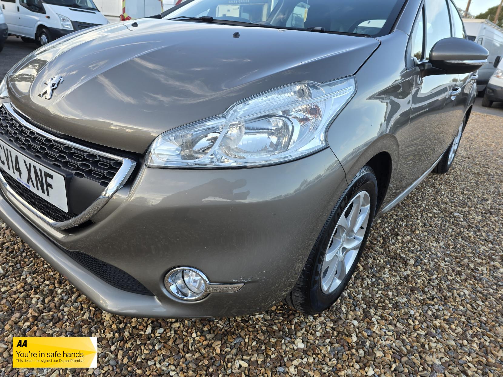 Peugeot 208 1.0 VTi Active Hatchback 5dr Petrol Manual Euro 5 (68 ps)