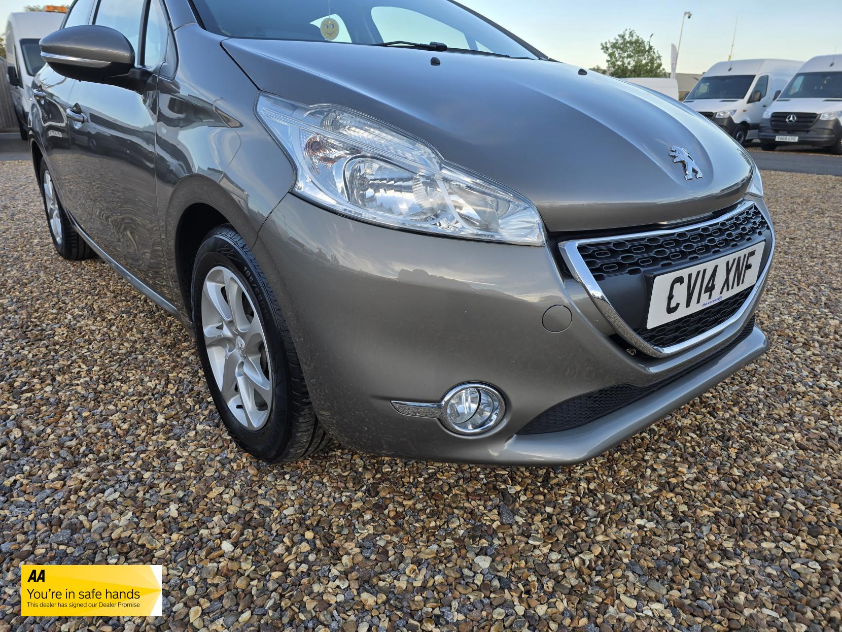 Peugeot 208 1.0 VTi Active Hatchback 5dr Petrol Manual Euro 5 (68 ps)