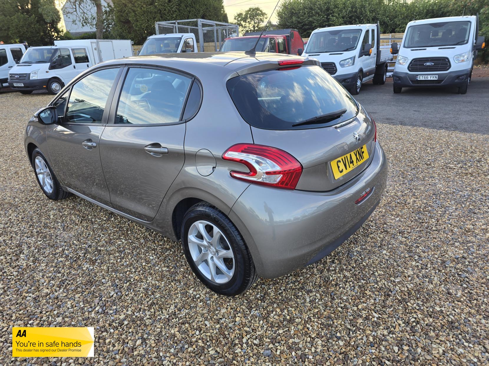 Peugeot 208 1.0 VTi Active Hatchback 5dr Petrol Manual Euro 5 (68 ps)
