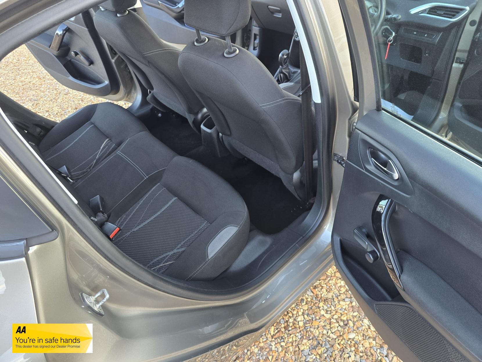Peugeot 208 1.0 VTi Active Hatchback 5dr Petrol Manual Euro 5 (68 ps)