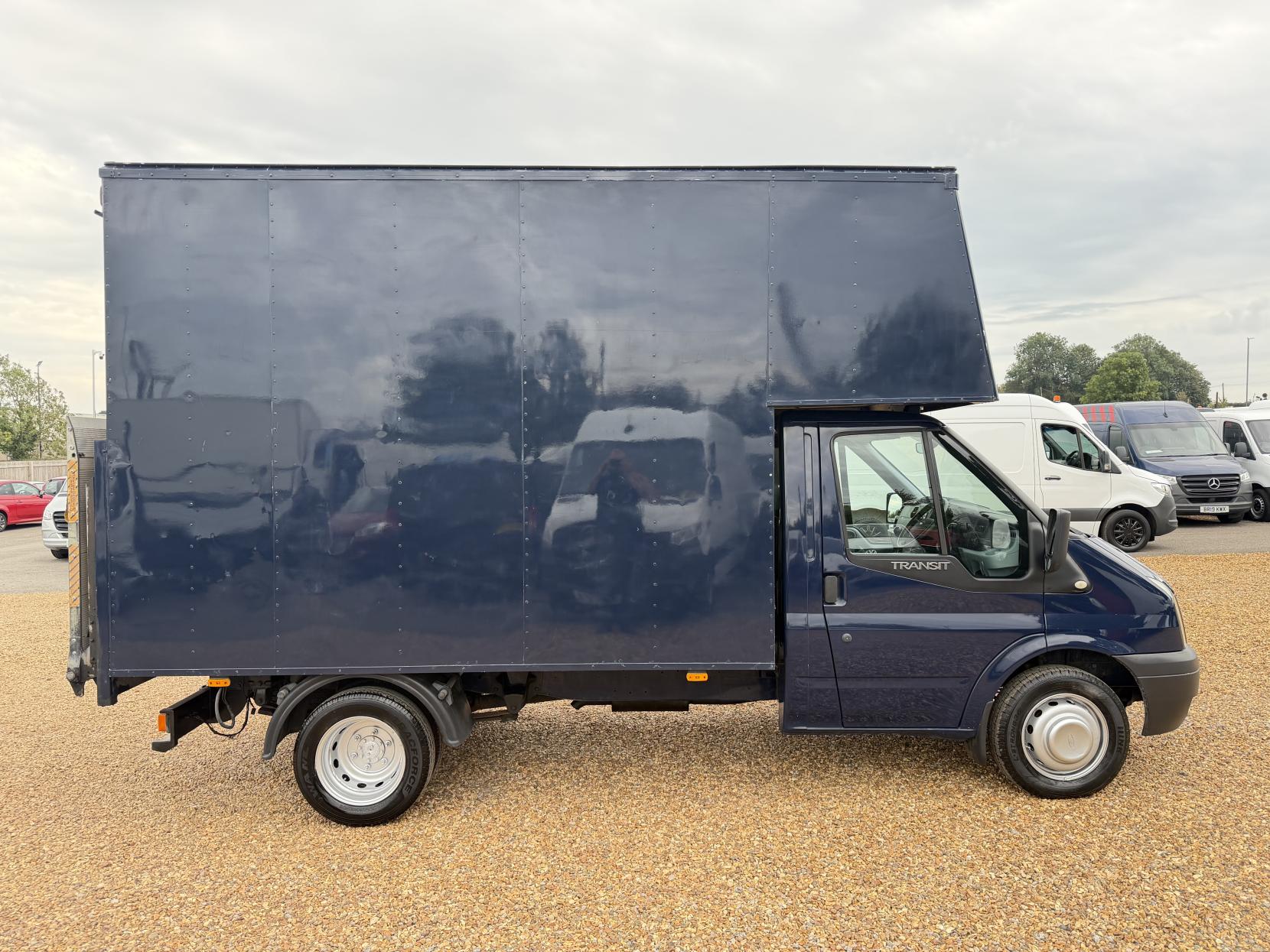 2013 Ford Transit - Thumbnail 12