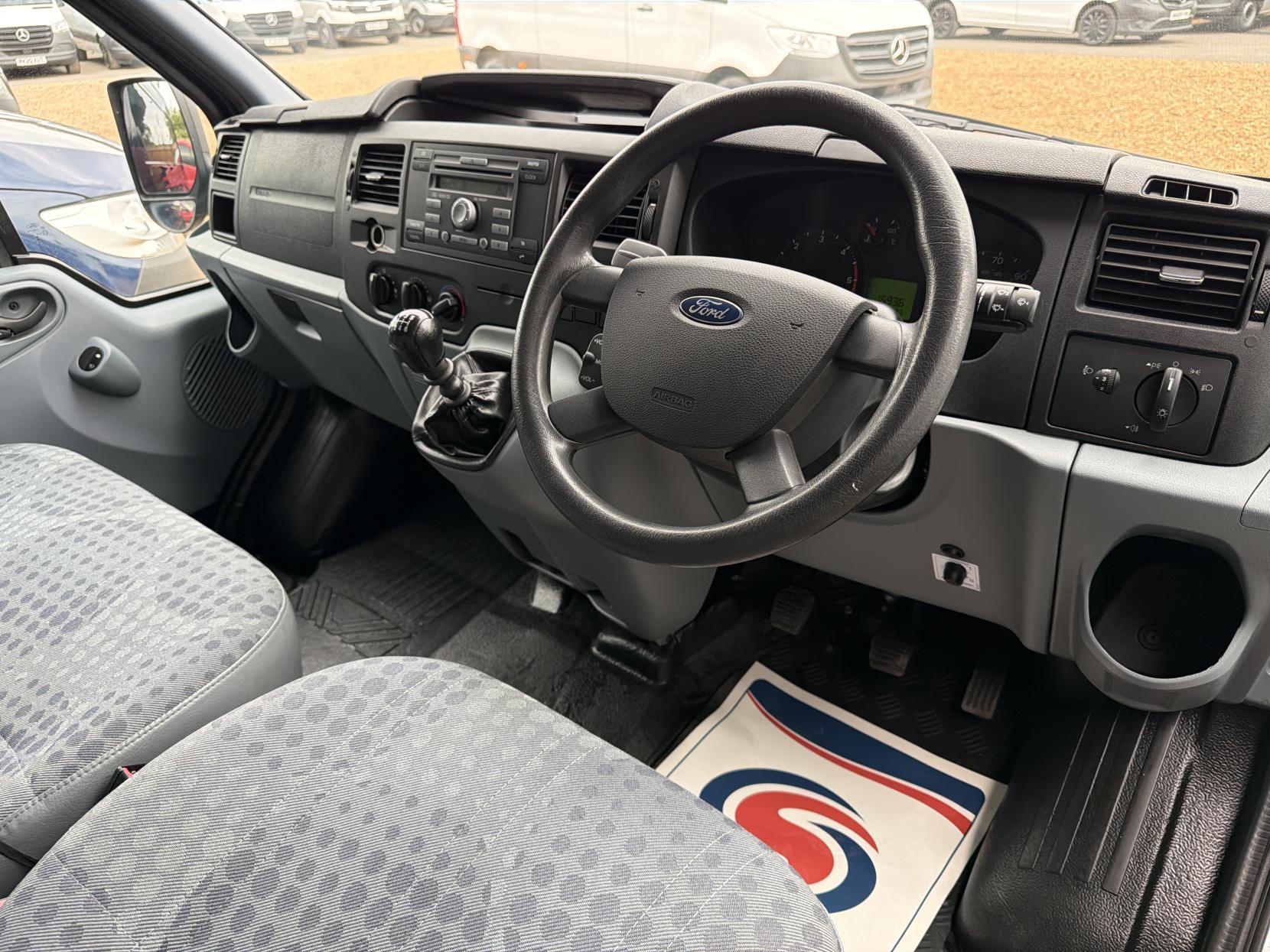 2013 Ford Transit - Thumbnail 2