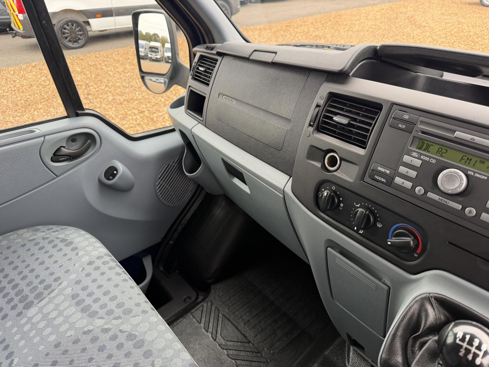 2013 Ford Transit - Thumbnail 27