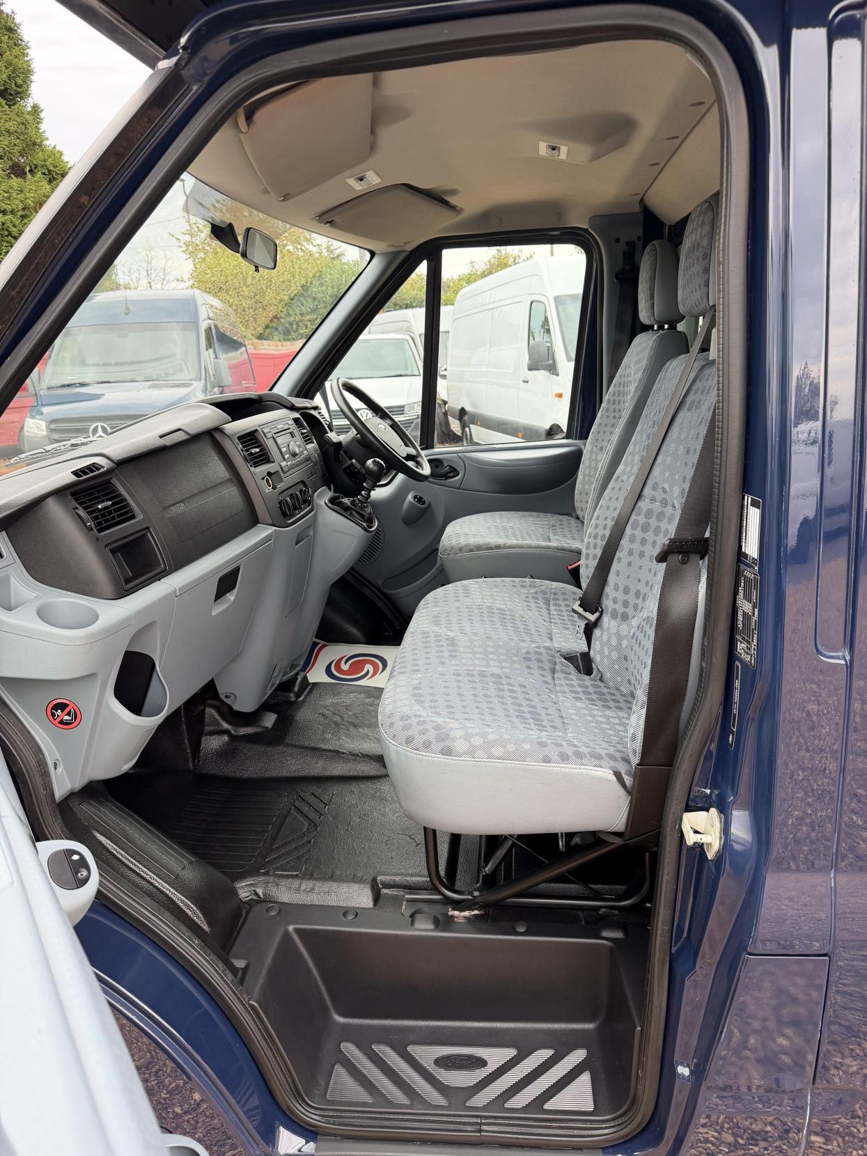 2013 Ford Transit - Thumbnail 28