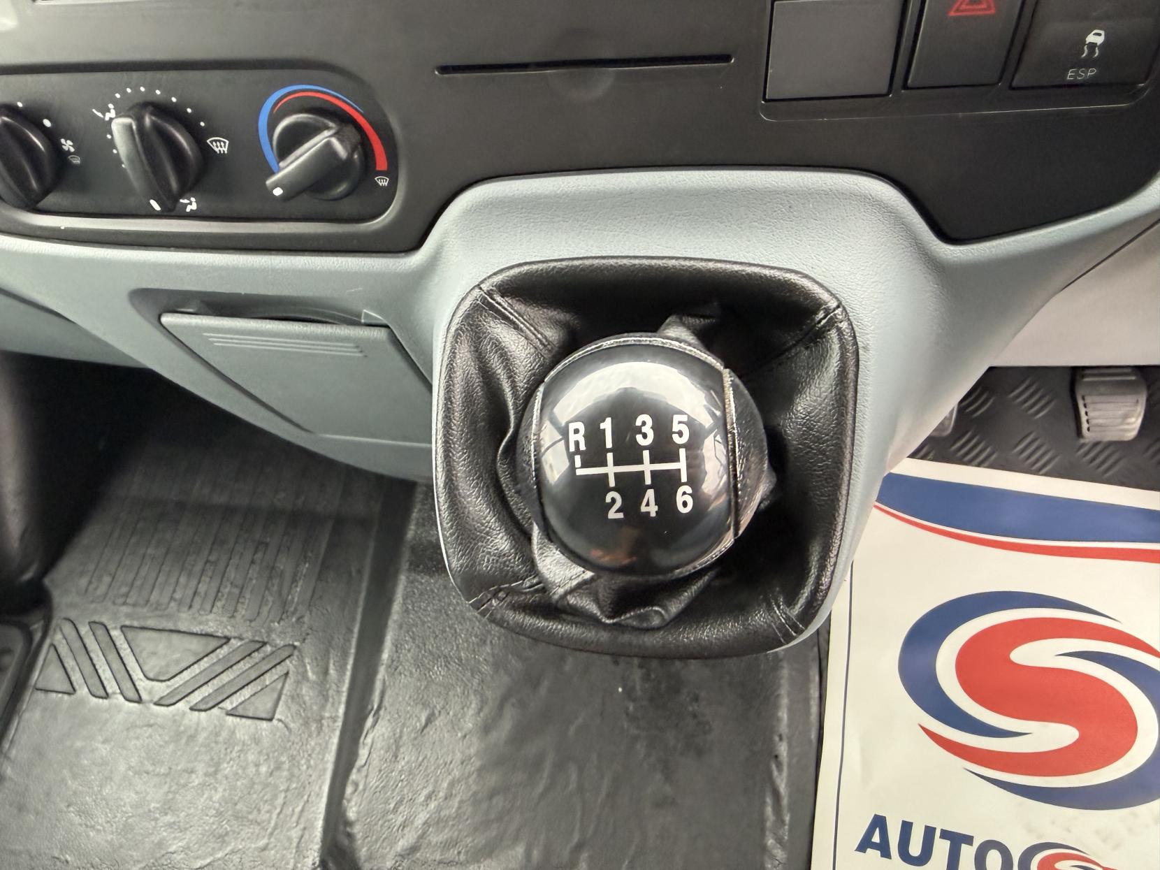 2013 Ford Transit - Thumbnail 21