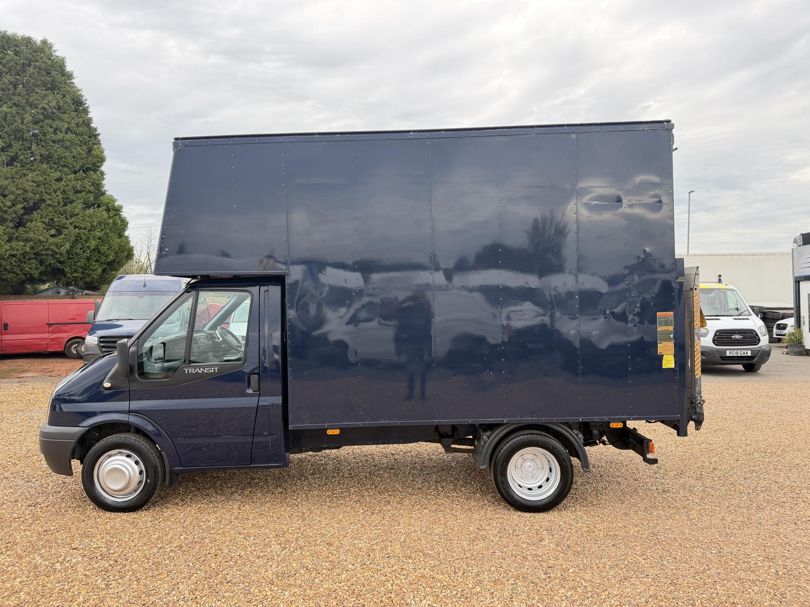 2013 Ford Transit - Thumbnail 8