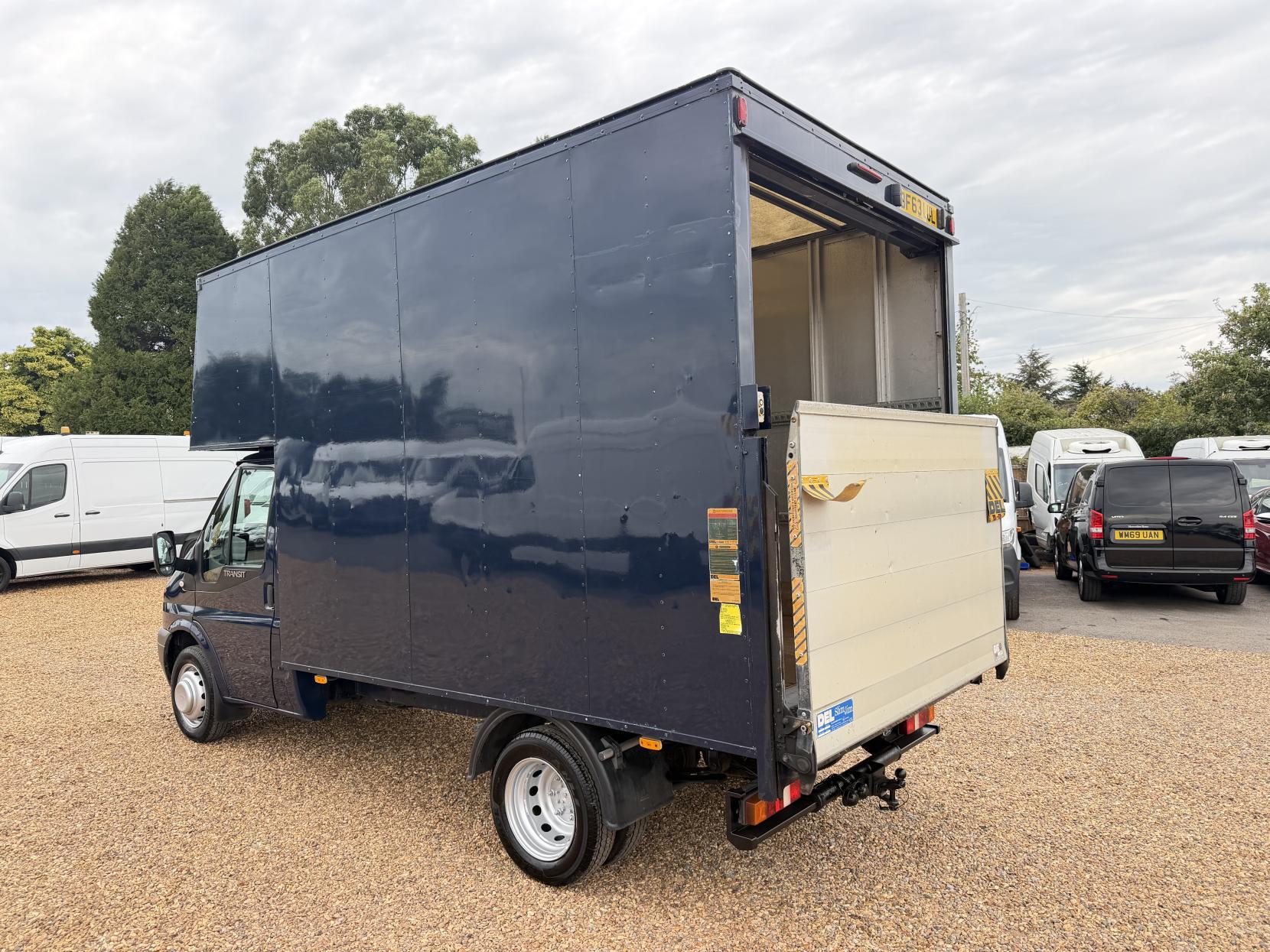 2013 Ford Transit - Thumbnail 9