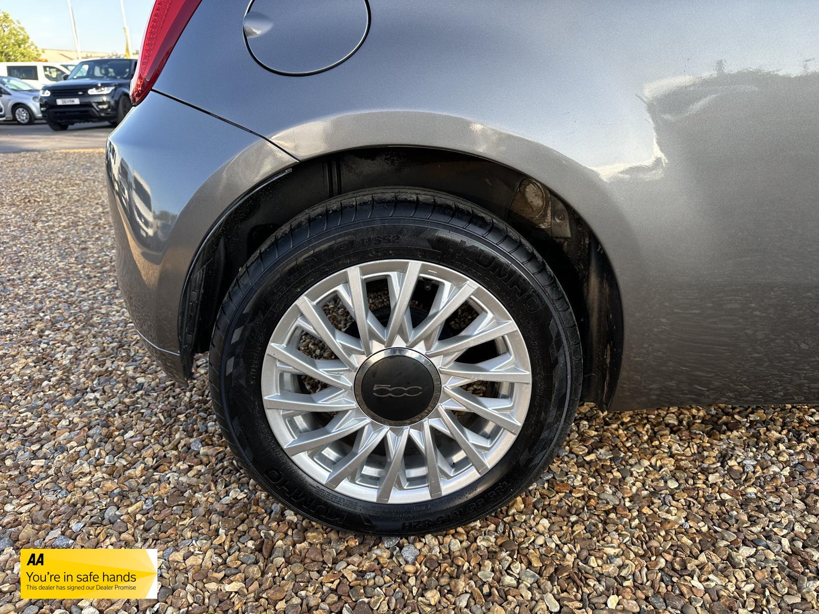 Fiat 500 1.2 Lounge Hatchback 3dr Petrol Manual Euro 6 (s/s) (69 bhp)