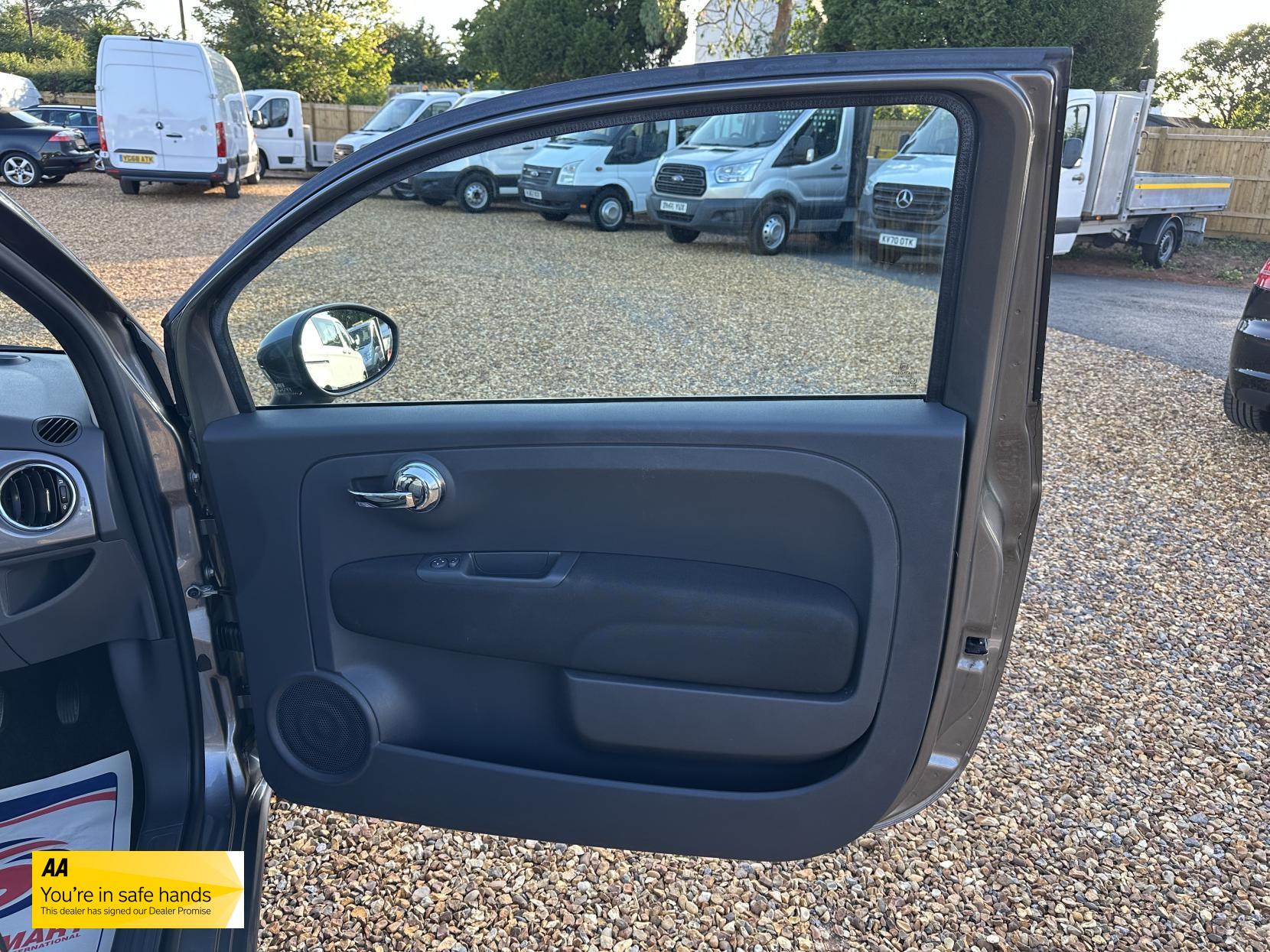 Fiat 500 1.2 Lounge Hatchback 3dr Petrol Manual Euro 6 (s/s) (69 bhp)