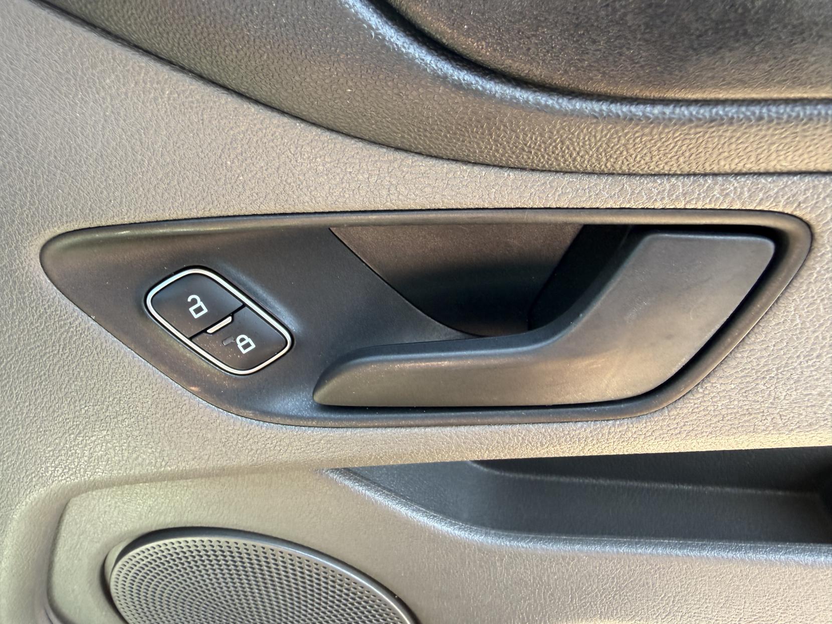 2019 Ford Transit Custom 2.0 320 EcoBlue Panel Van 5dr Diesel Manual L2 H2 Euro 6 (130 ps) - Thumbnail 39