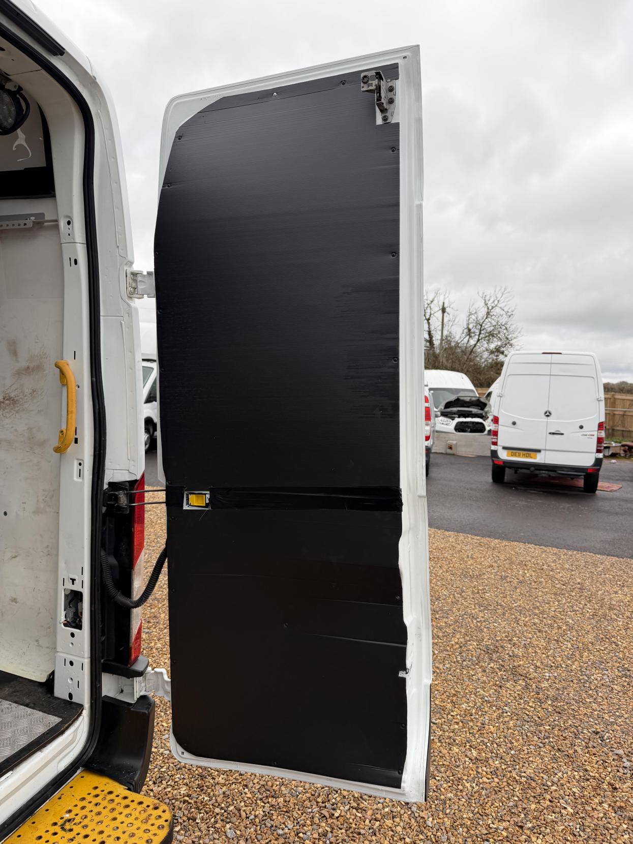 Ford Transit 2.0 350 EcoBlue Panel Van 5dr Diesel Manual RWD L2 H3 Euro 6 (130 ps)