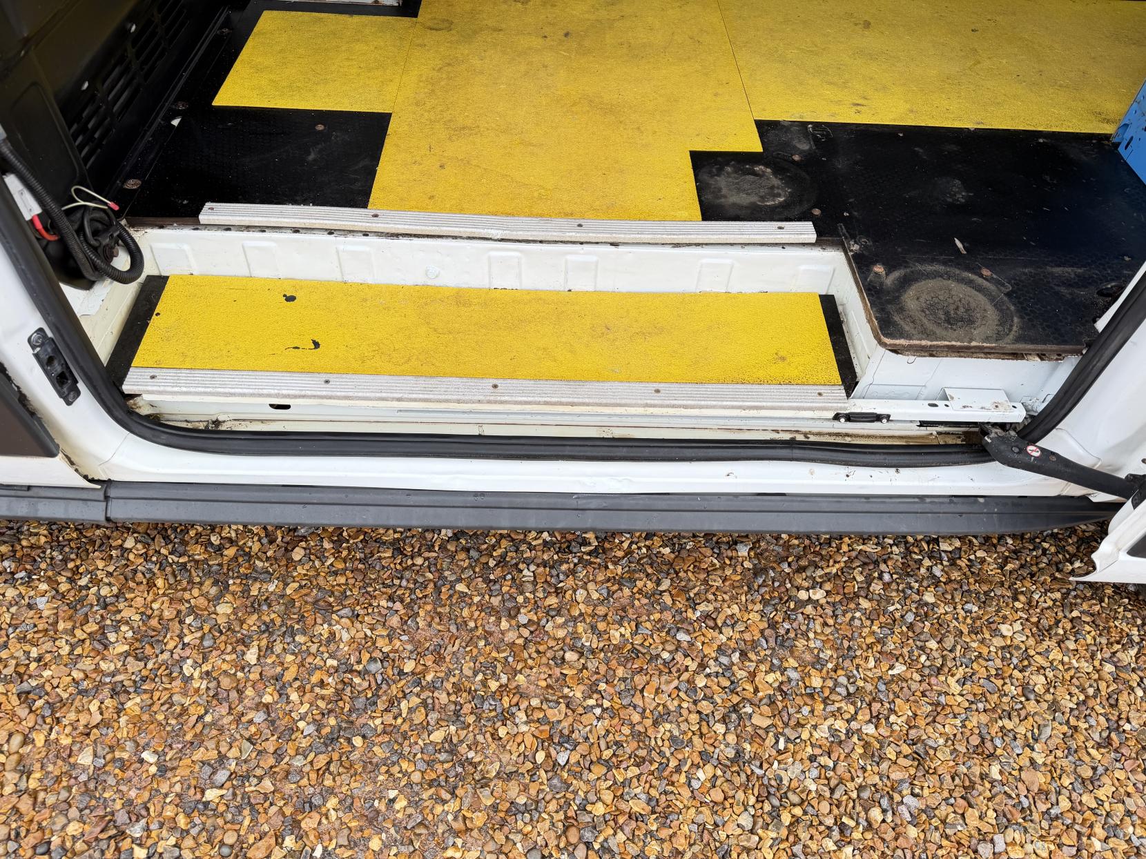 Ford Transit 2.0 350 EcoBlue Panel Van 5dr Diesel Manual RWD L2 H3 Euro 6 (130 ps)