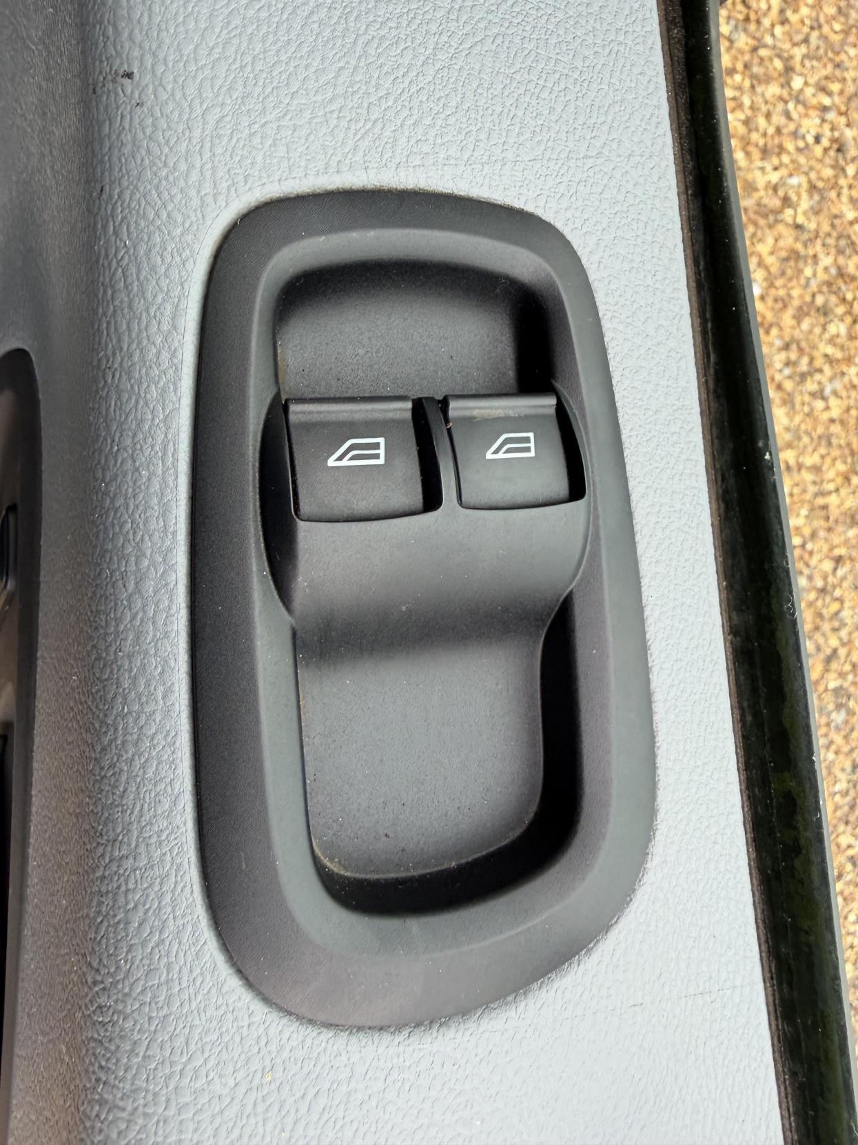 Ford Transit 2.0 350 EcoBlue Panel Van 5dr Diesel Manual RWD L2 H3 Euro 6 (130 ps)