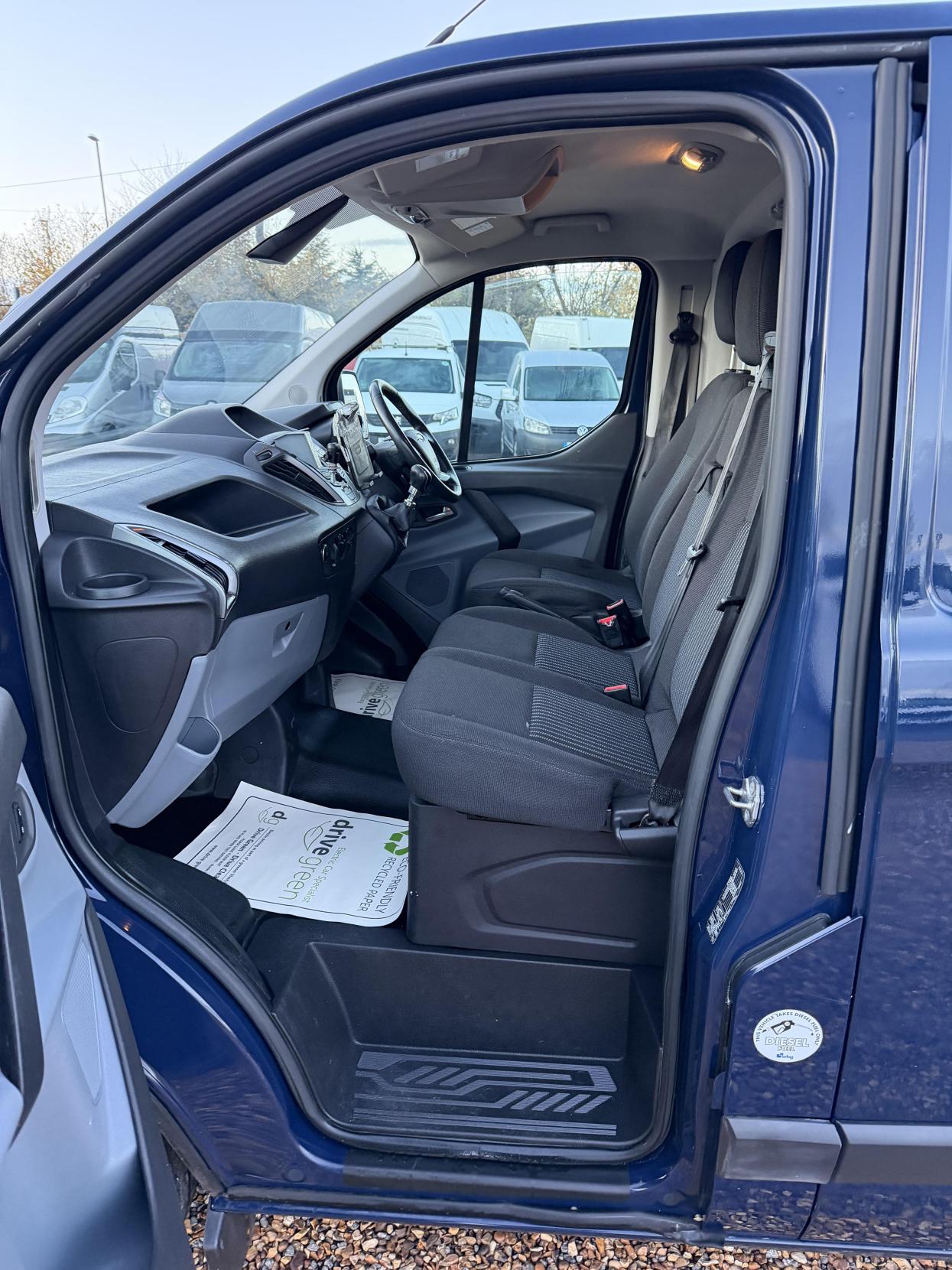 Ford Transit Custom 2.2 TDCi 330 Trend Panel Van 5dr Diesel Manual L2 H1 (197 g/km, 123 bhp)