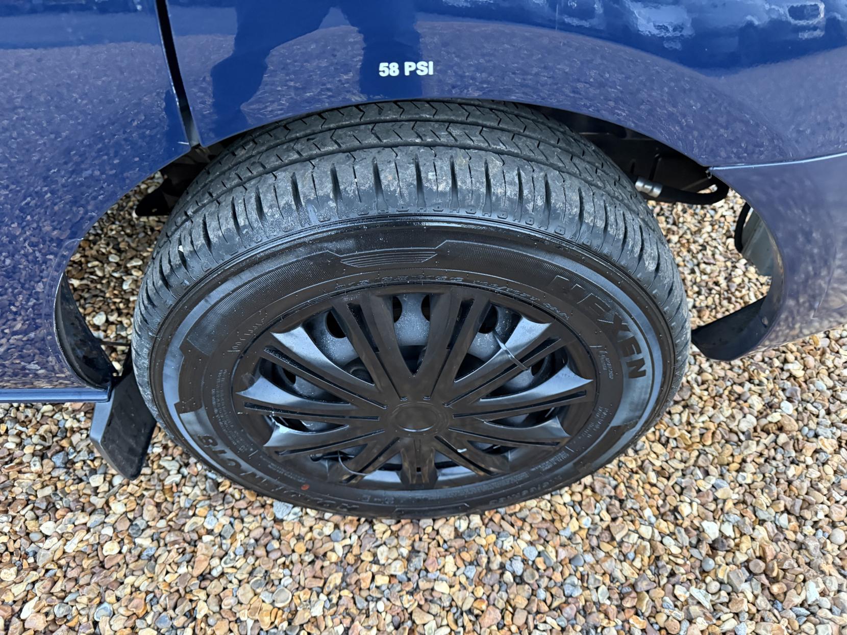 Ford Transit Custom 2.2 TDCi 330 Trend Panel Van 5dr Diesel Manual L2 H1 (197 g/km, 123 bhp)