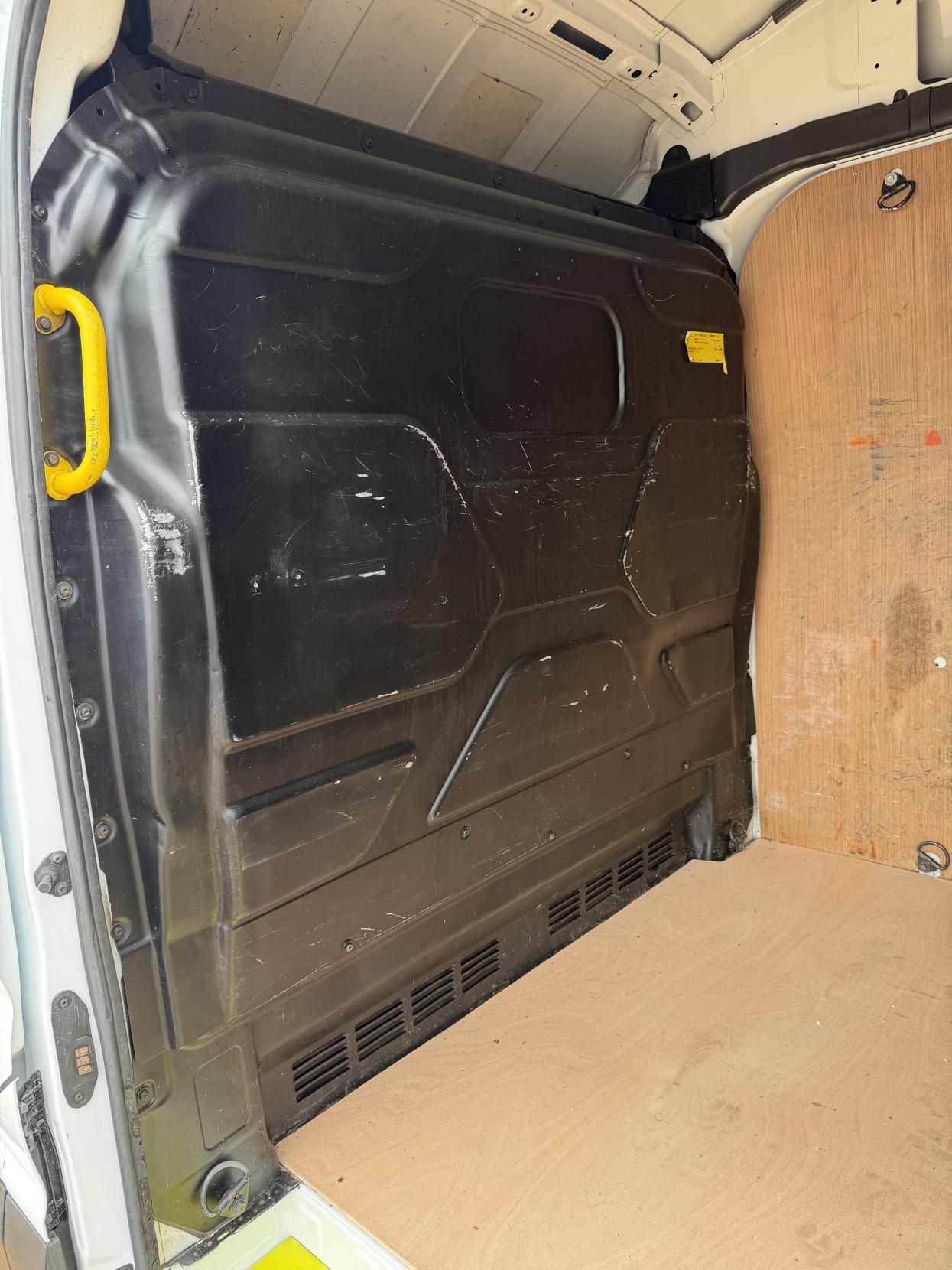 Ford Transit 2.2 TDCi 350 Panel Van 5dr Diesel Manual RWD L3 H3 Euro 5 (125 ps)