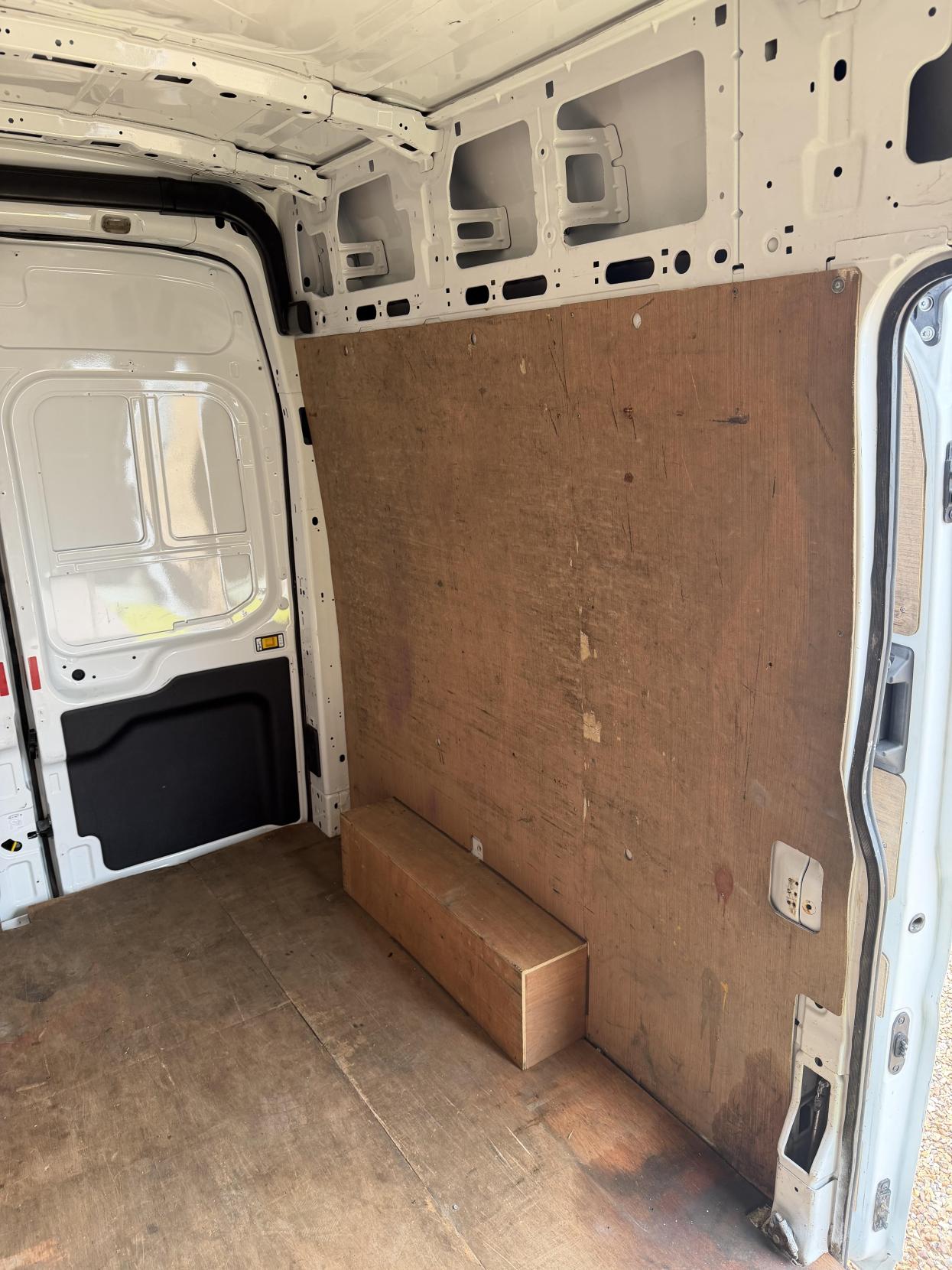 Ford Transit 2.2 TDCi 350 Panel Van 5dr Diesel Manual RWD L3 H3 Euro 5 (125 ps)