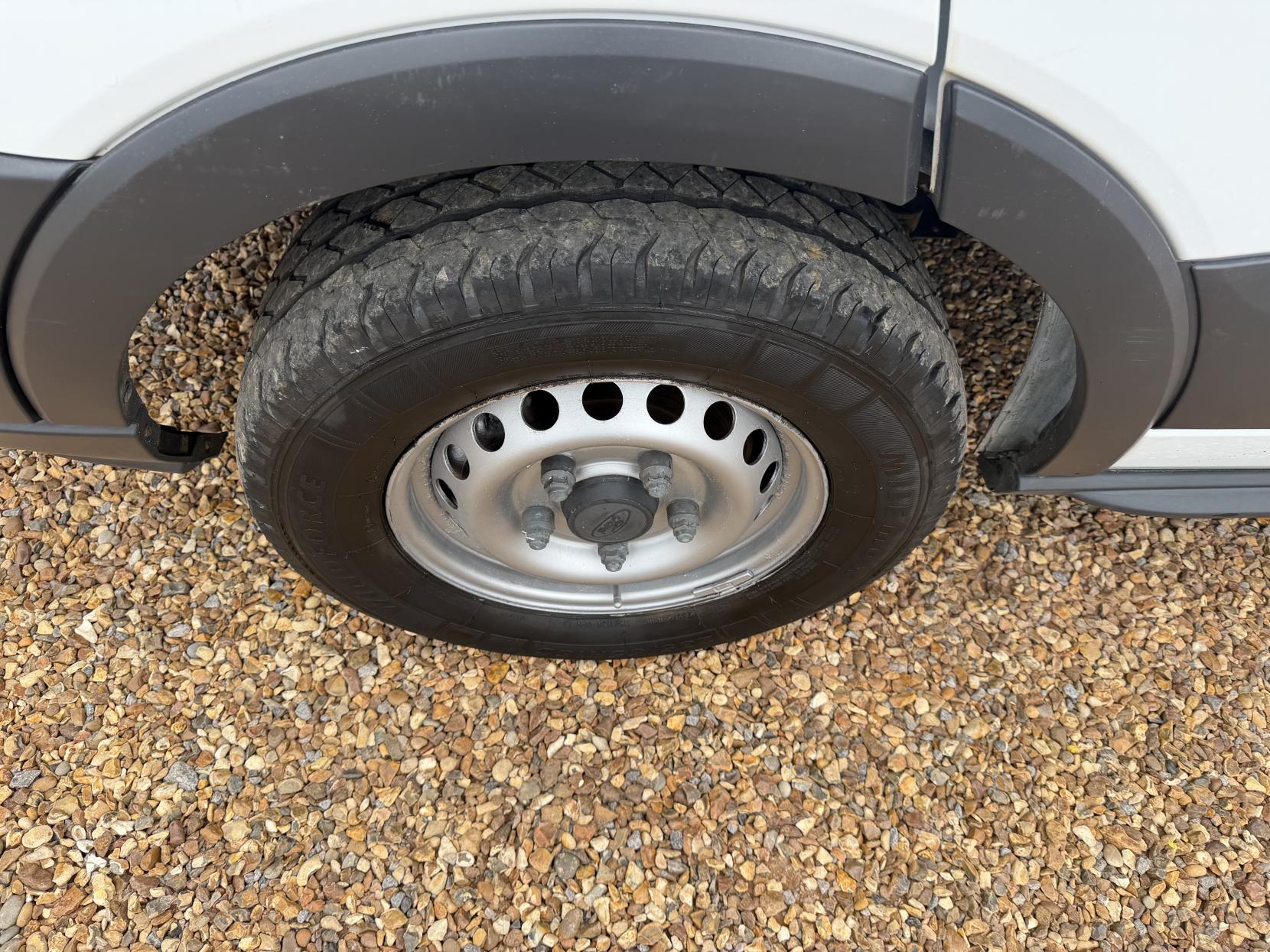 Ford Transit 2.2 TDCi 350 Panel Van 5dr Diesel Manual RWD L3 H3 Euro 5 (125 ps)