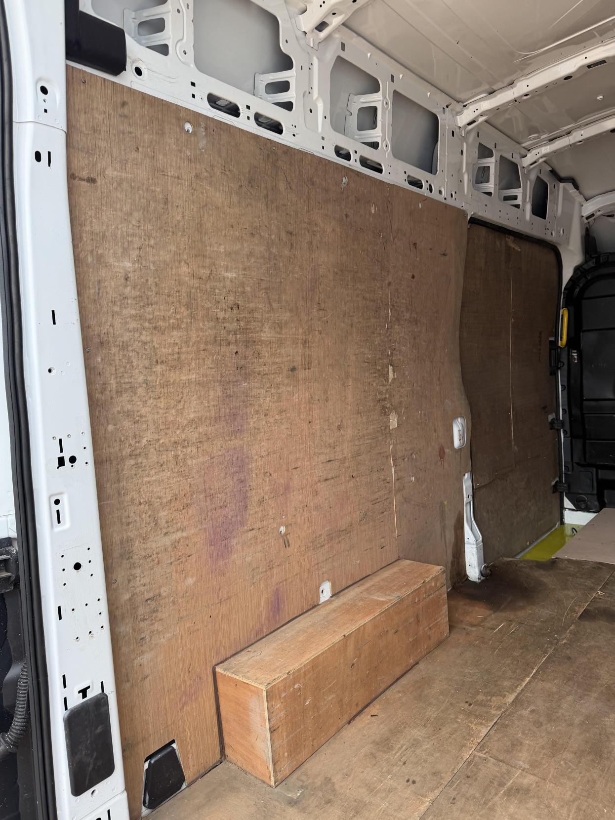 Ford Transit 2.2 TDCi 350 Panel Van 5dr Diesel Manual RWD L3 H3 Euro 5 (125 ps)