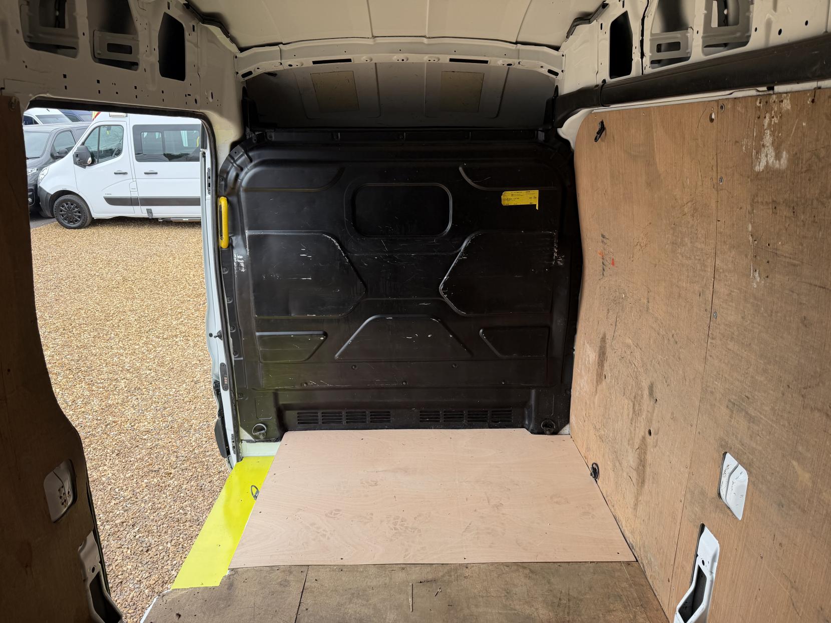 Ford Transit 2.2 TDCi 350 Panel Van 5dr Diesel Manual RWD L3 H3 Euro 5 (125 ps)