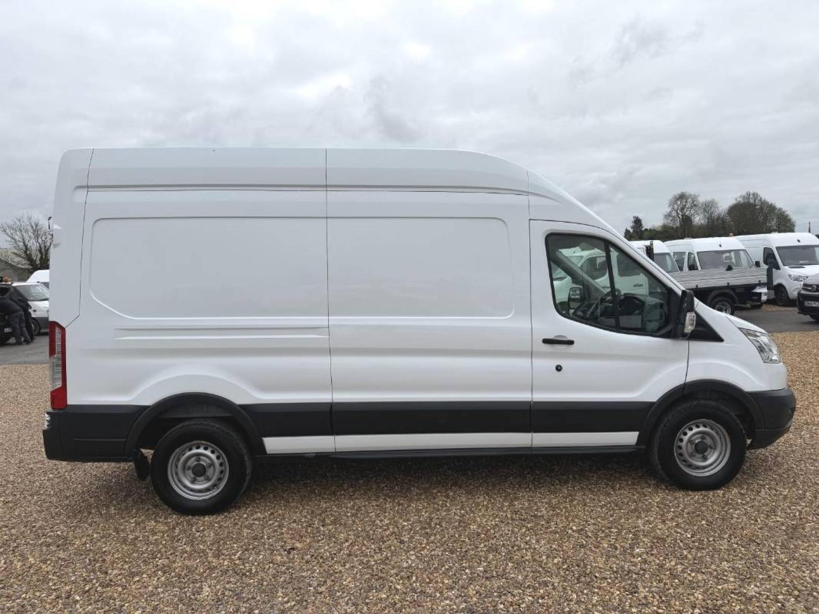 Ford Transit 2.2 TDCi 350 Panel Van 5dr Diesel Manual RWD L3 H3 Euro 5 (125 ps)