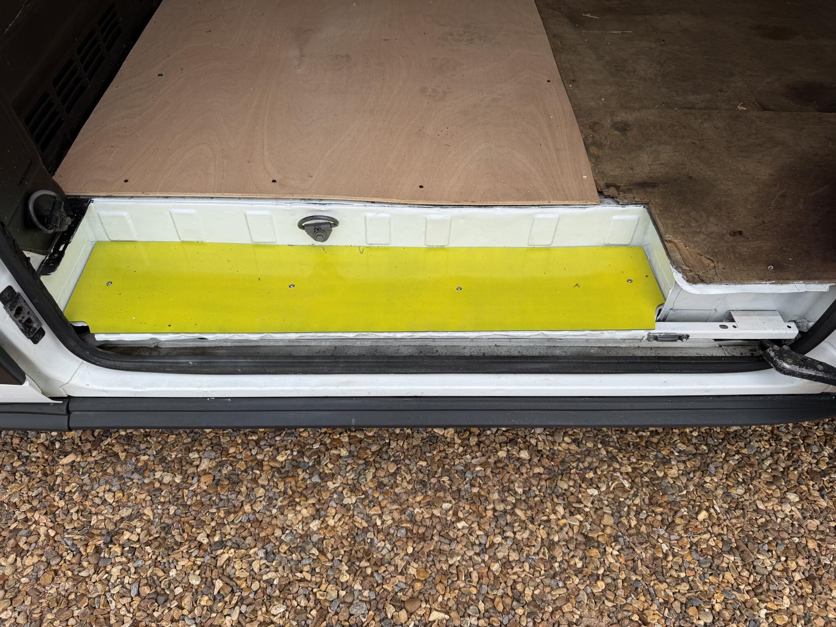 Ford Transit 2.2 TDCi 350 Panel Van 5dr Diesel Manual RWD L3 H3 Euro 5 (125 ps)