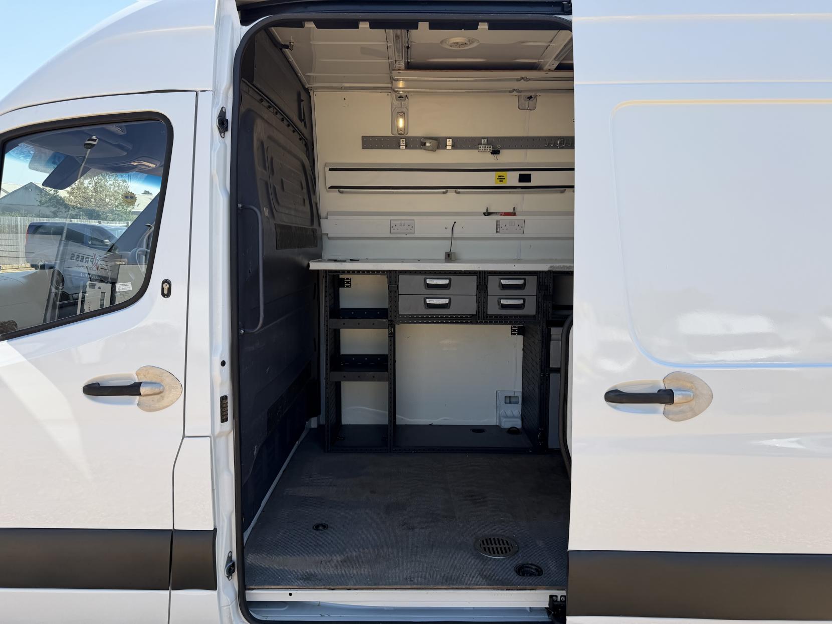 2019 Mercedes-Benz Sprinter 2.1 314 CDI Progressive Panel Van 5dr Diesel G-Tronic FWD L1 H1 Euro 6 (s/s) (143 ps) - Thumbnail 19