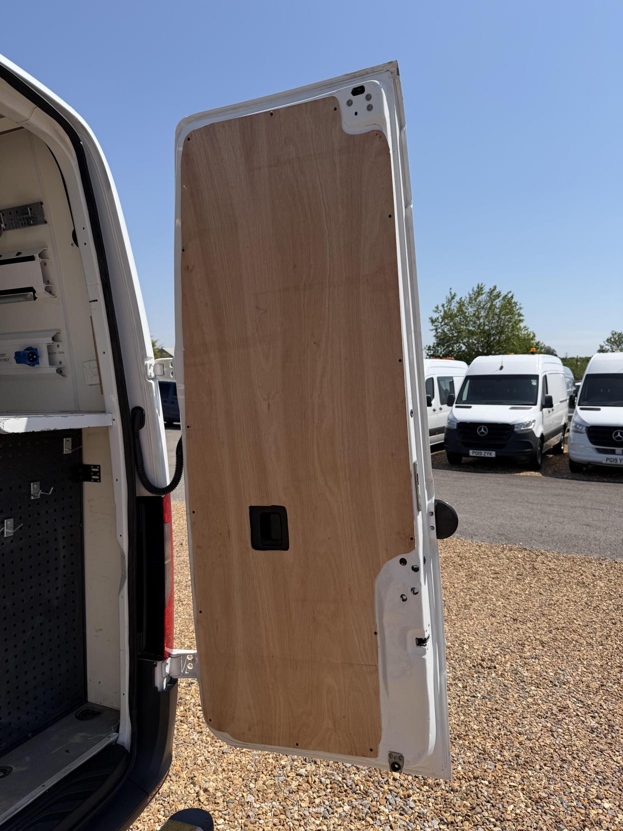 2019 Mercedes-Benz Sprinter 2.1 314 CDI Progressive Panel Van 5dr Diesel G-Tronic FWD L1 H1 Euro 6 (s/s) (143 ps) - Thumbnail 37