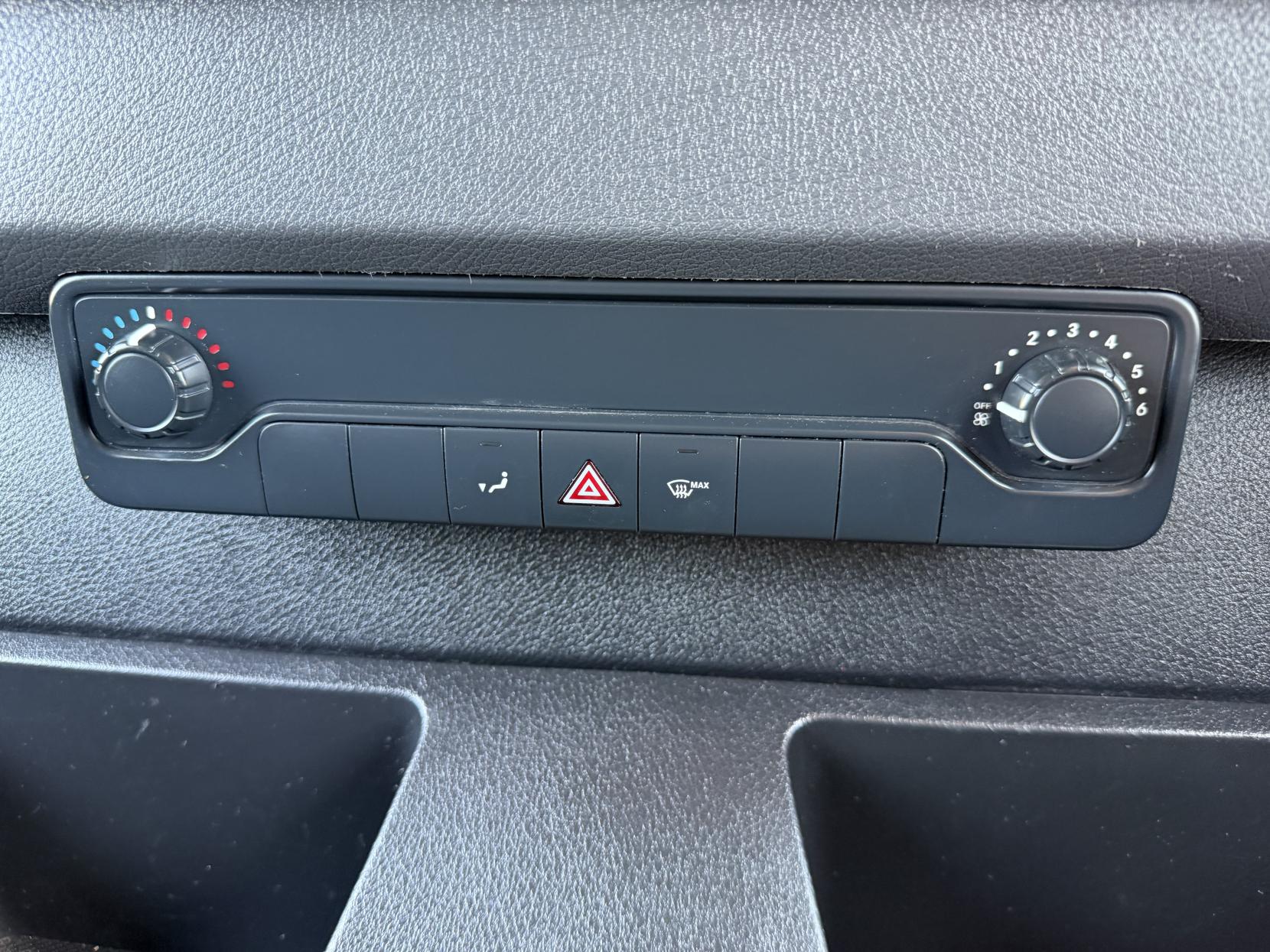 2019 Mercedes-Benz Sprinter 2.1 314 CDI Progressive Panel Van 5dr Diesel G-Tronic FWD L1 H1 Euro 6 (s/s) (143 ps) - Thumbnail 49