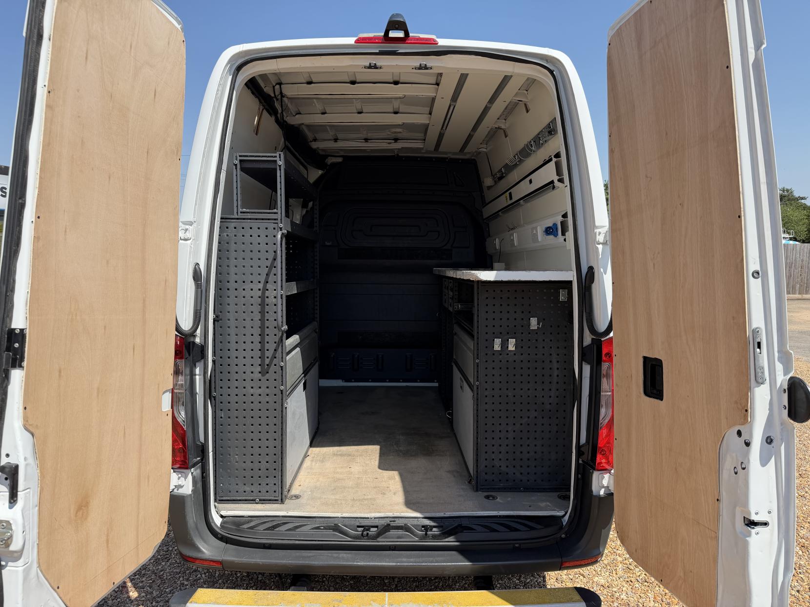 2019 Mercedes-Benz Sprinter 2.1 314 CDI Progressive Panel Van 5dr Diesel G-Tronic FWD L1 H1 Euro 6 (s/s) (143 ps) - Thumbnail 3