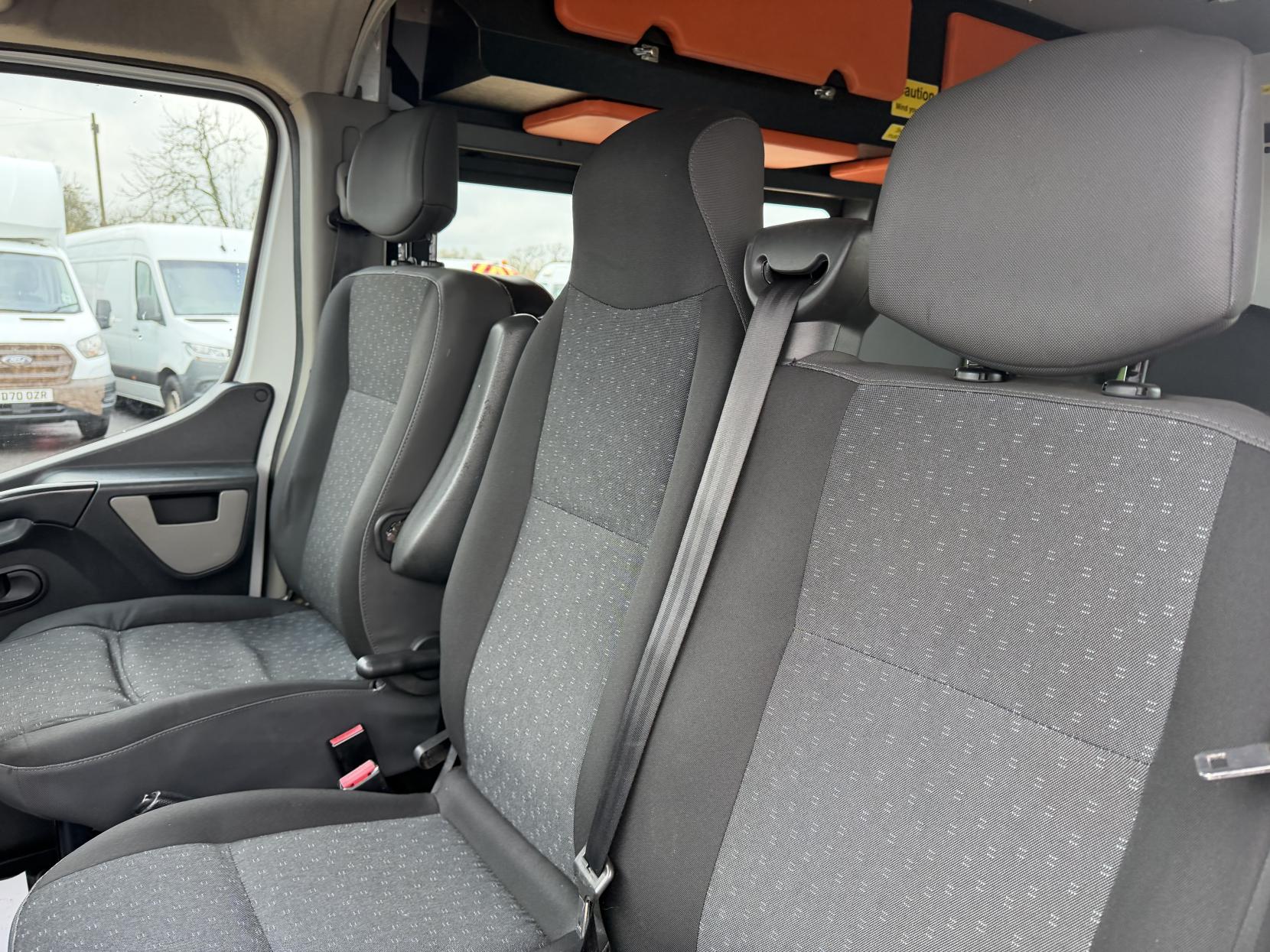 Vauxhall Movano 2.3 CDTi 3500 Panel Van 5dr Diesel Manual FWD L2 H2 Euro 6 (130 ps)