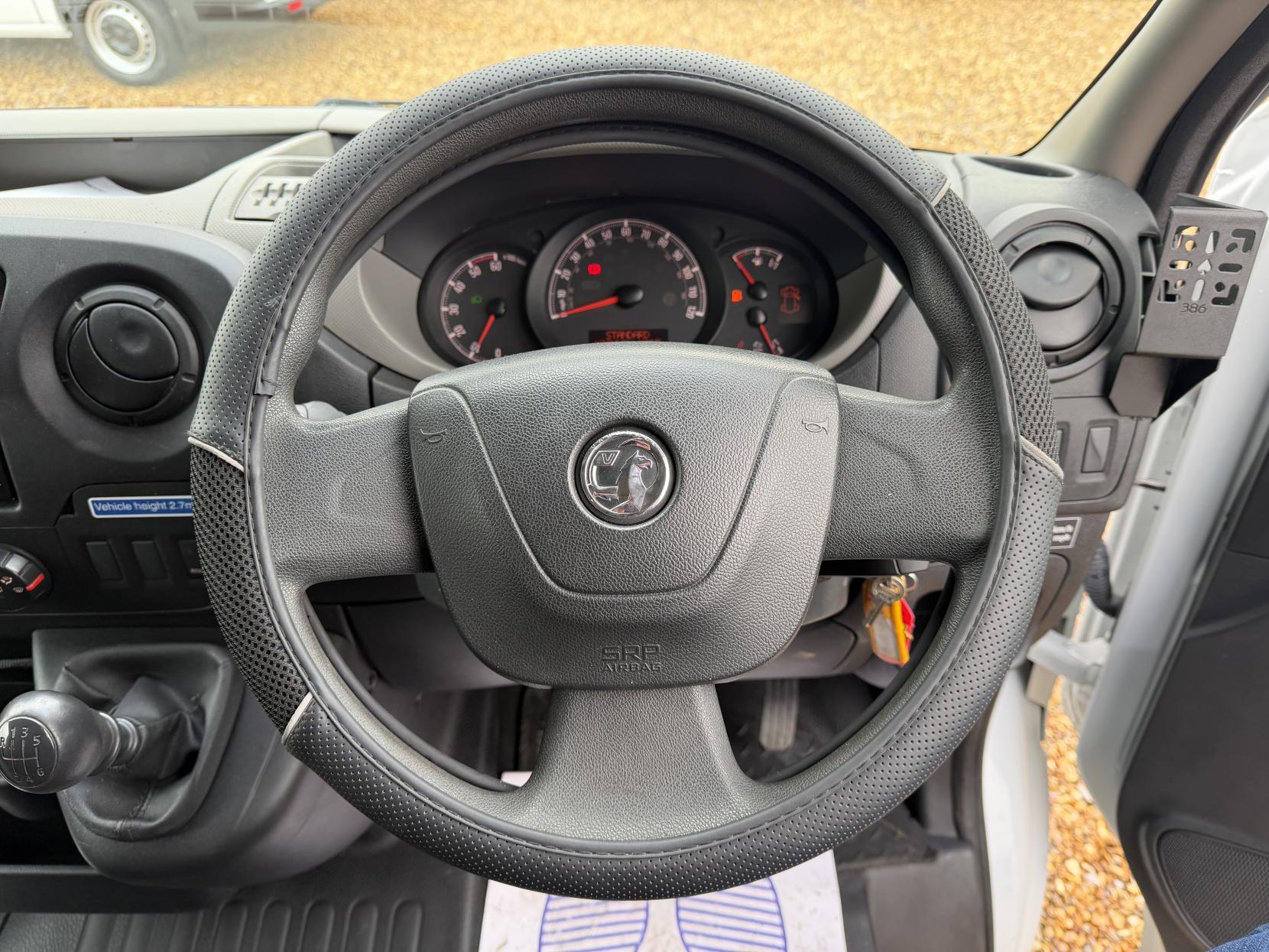 Vauxhall Movano 2.3 CDTi 3500 Panel Van 5dr Diesel Manual FWD L2 H2 Euro 6 (130 ps)