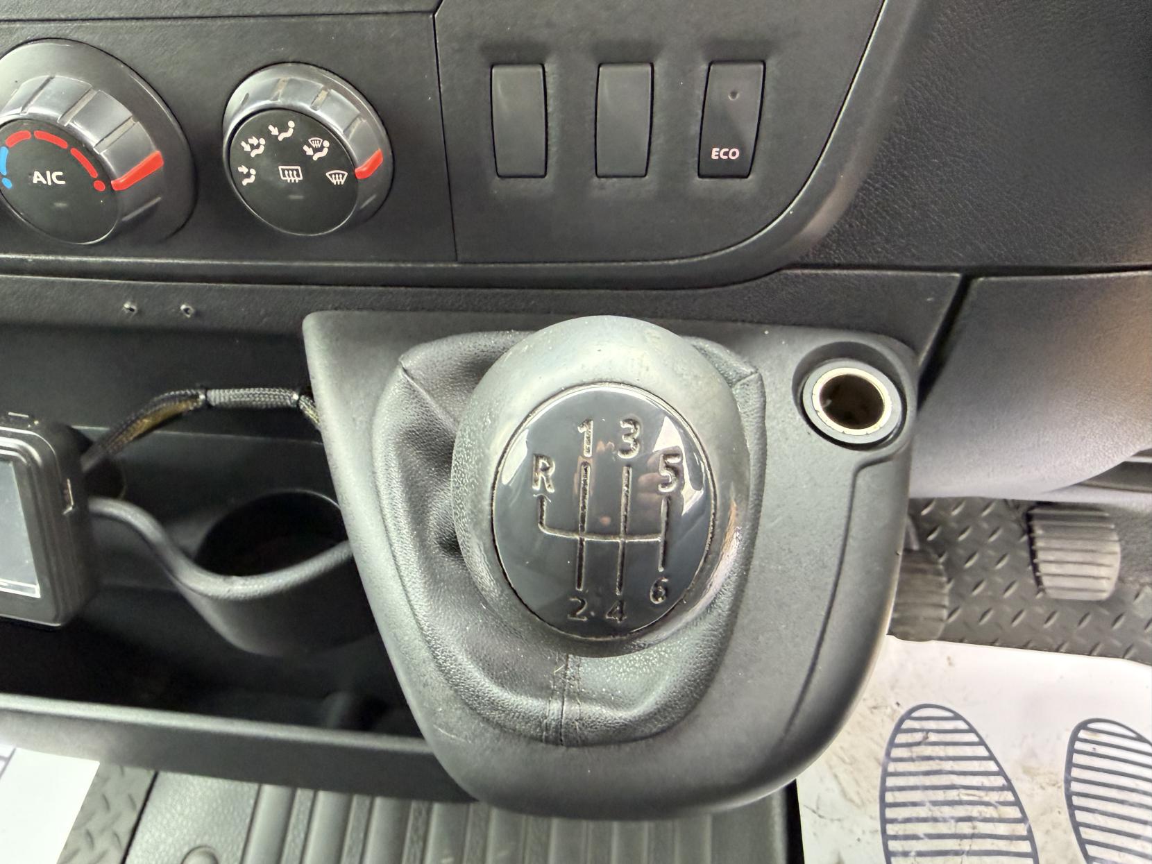 Vauxhall Movano 2.3 CDTi 3500 Panel Van 5dr Diesel Manual FWD L2 H2 Euro 6 (130 ps)