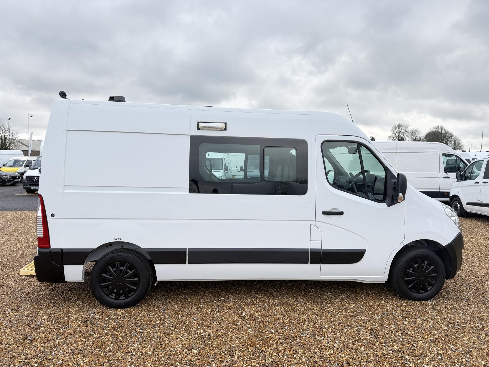 Vauxhall Movano 2.3 CDTi 3500 Panel Van 5dr Diesel Manual FWD L2 H2 Euro 6 (130 ps)