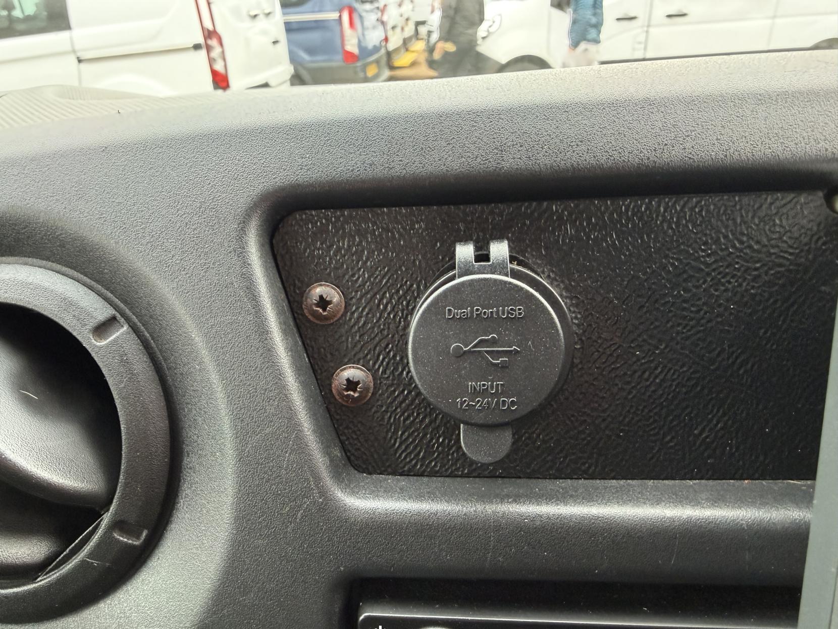 Vauxhall Movano 2.3 CDTi 3500 Panel Van 5dr Diesel Manual FWD L2 H2 Euro 6 (130 ps)