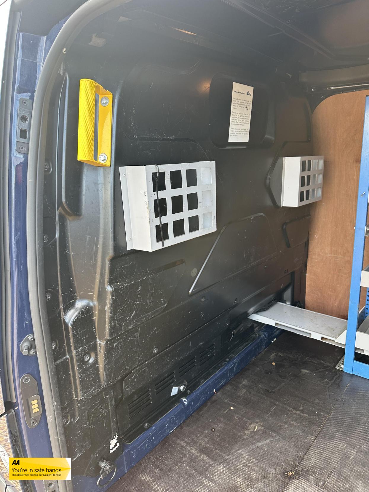 Ford Transit Custom 2.2 TDCi 330 Trend Panel Van 5dr Diesel Manual L2 H1 (197 g/km, 123 bhp)