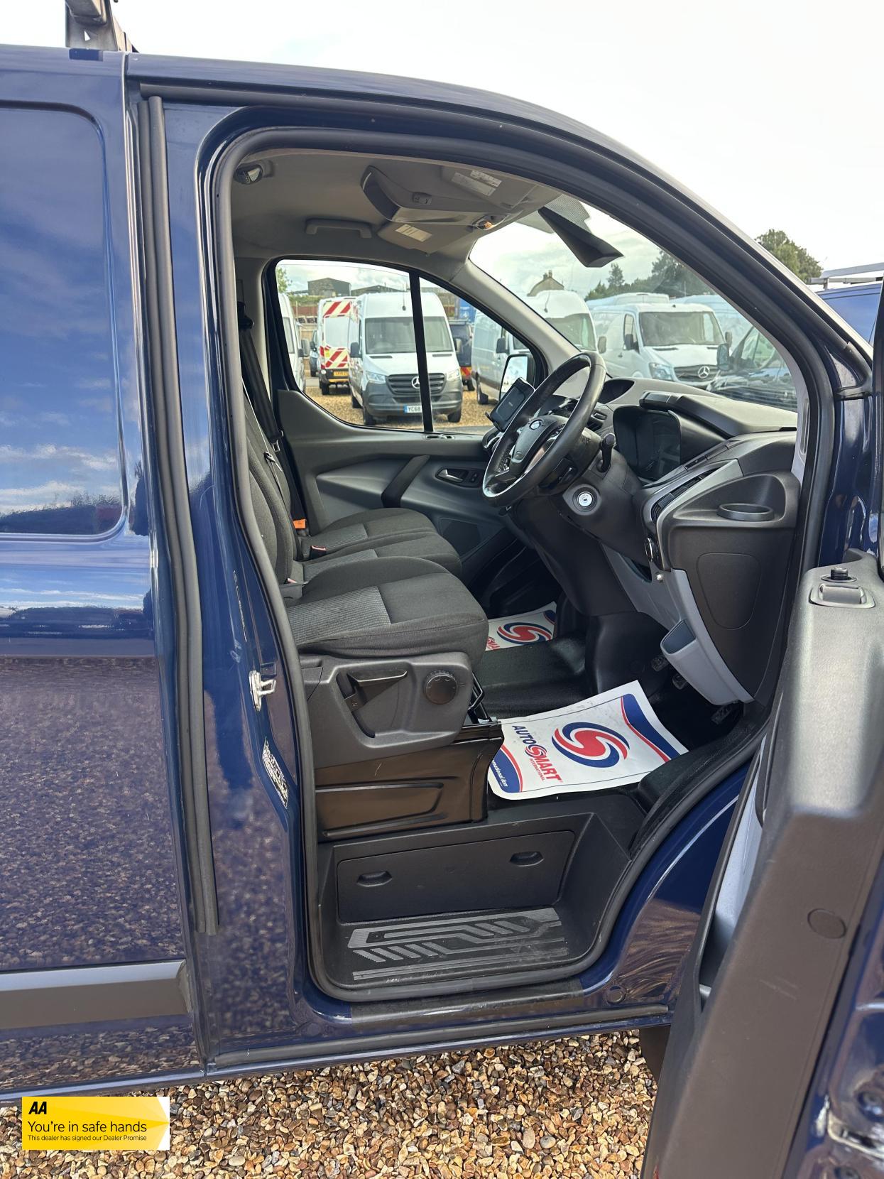 Ford Transit Custom 2.2 TDCi 330 Trend Panel Van 5dr Diesel Manual L2 H1 (197 g/km, 123 bhp)