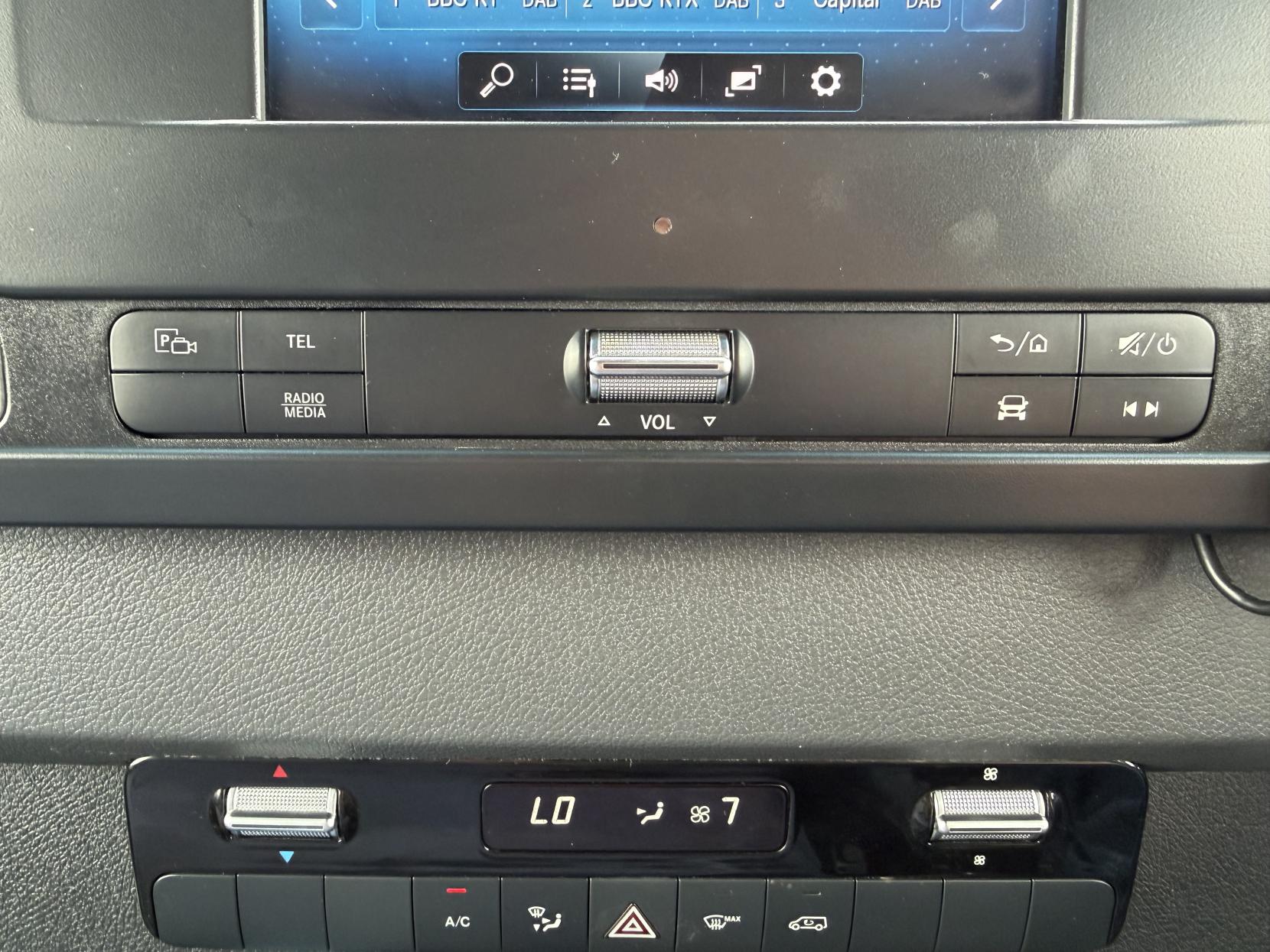 2019 Mercedes-Benz Sprinter 2.1 316 CDI Panel Van 5dr Diesel Manual RWD L2 H2 Euro 6 (163 ps) - Thumbnail 22