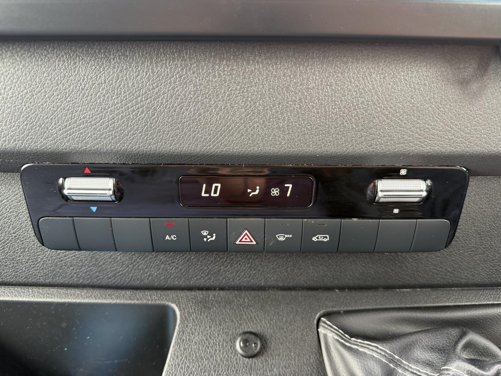 2019 Mercedes-Benz Sprinter 2.1 316 CDI Panel Van 5dr Diesel Manual RWD L2 H2 Euro 6 (163 ps) - Thumbnail 24