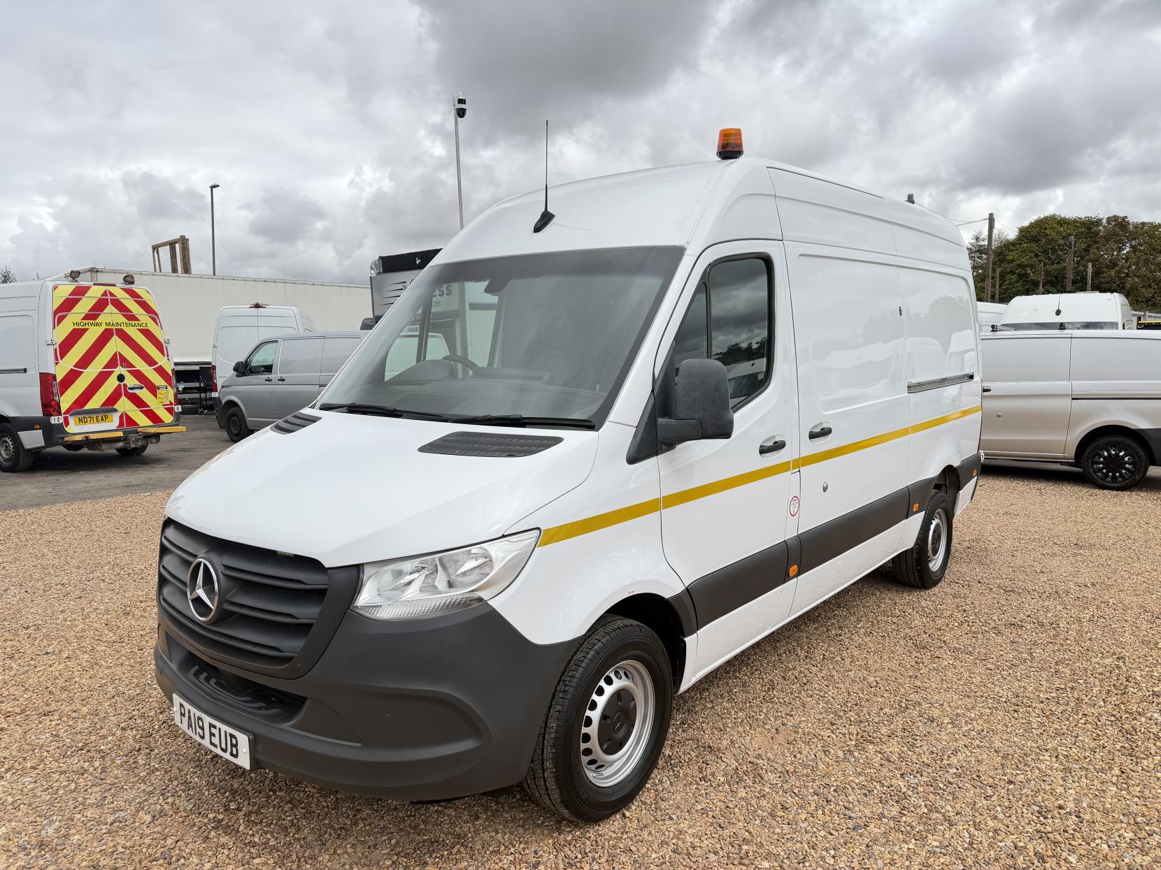 2019 Mercedes-Benz Sprinter 2.1 316 CDI Panel Van 5dr Diesel Manual RWD L2 H2 Euro 6 (163 ps) - Thumbnail 7