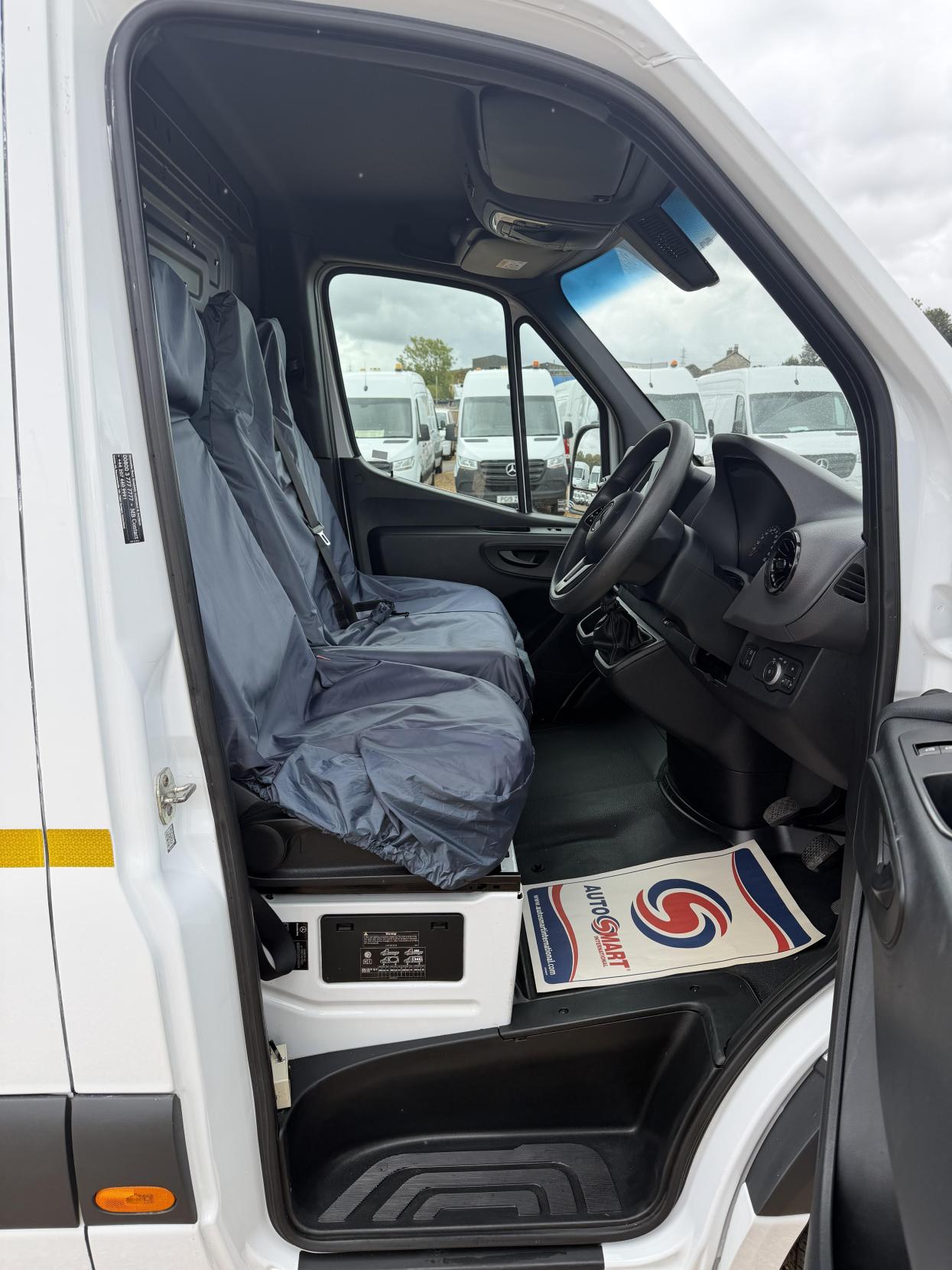 2019 Mercedes-Benz Sprinter 2.1 316 CDI Panel Van 5dr Diesel Manual RWD L2 H2 Euro 6 (163 ps) - Thumbnail 14