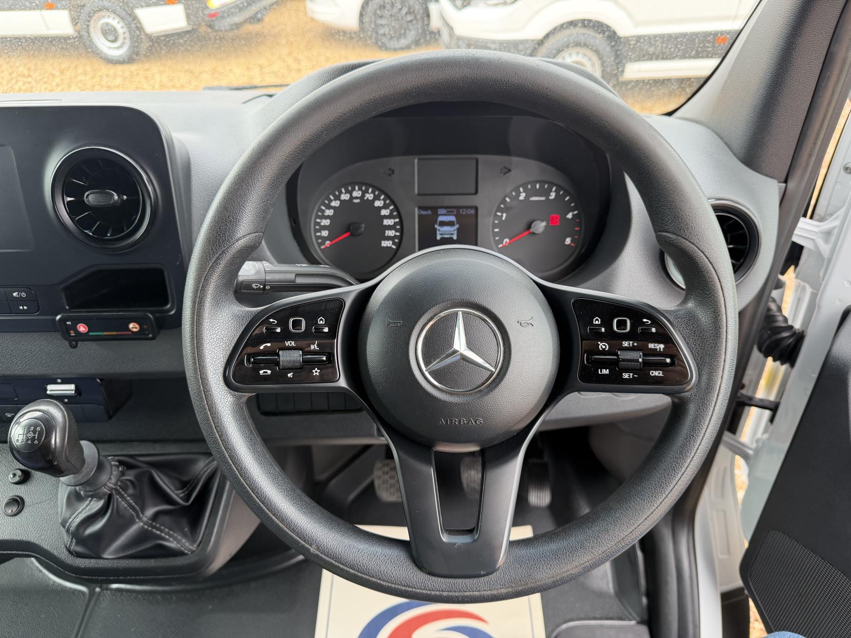 2019 Mercedes-Benz Sprinter 2.1 316 CDI Panel Van 5dr Diesel Manual RWD L2 H2 Euro 6 (163 ps) - Thumbnail 20