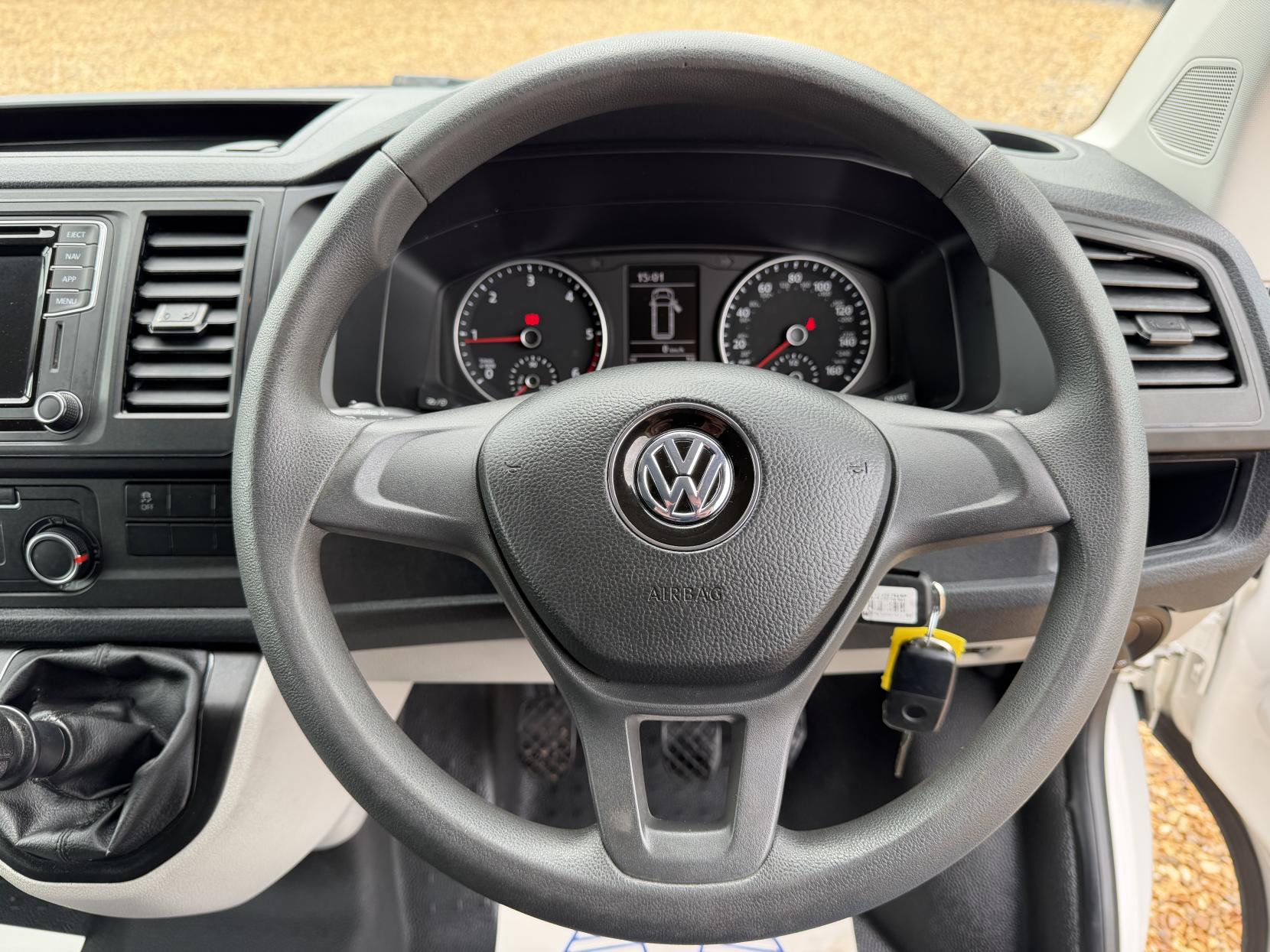 2020 Volkswagen Transporter 2.0 TDI T28 Trendline Panel Van 5dr Diesel Manual FWD LWB Euro 6 (s/s) (102 ps) - Thumbnail 40