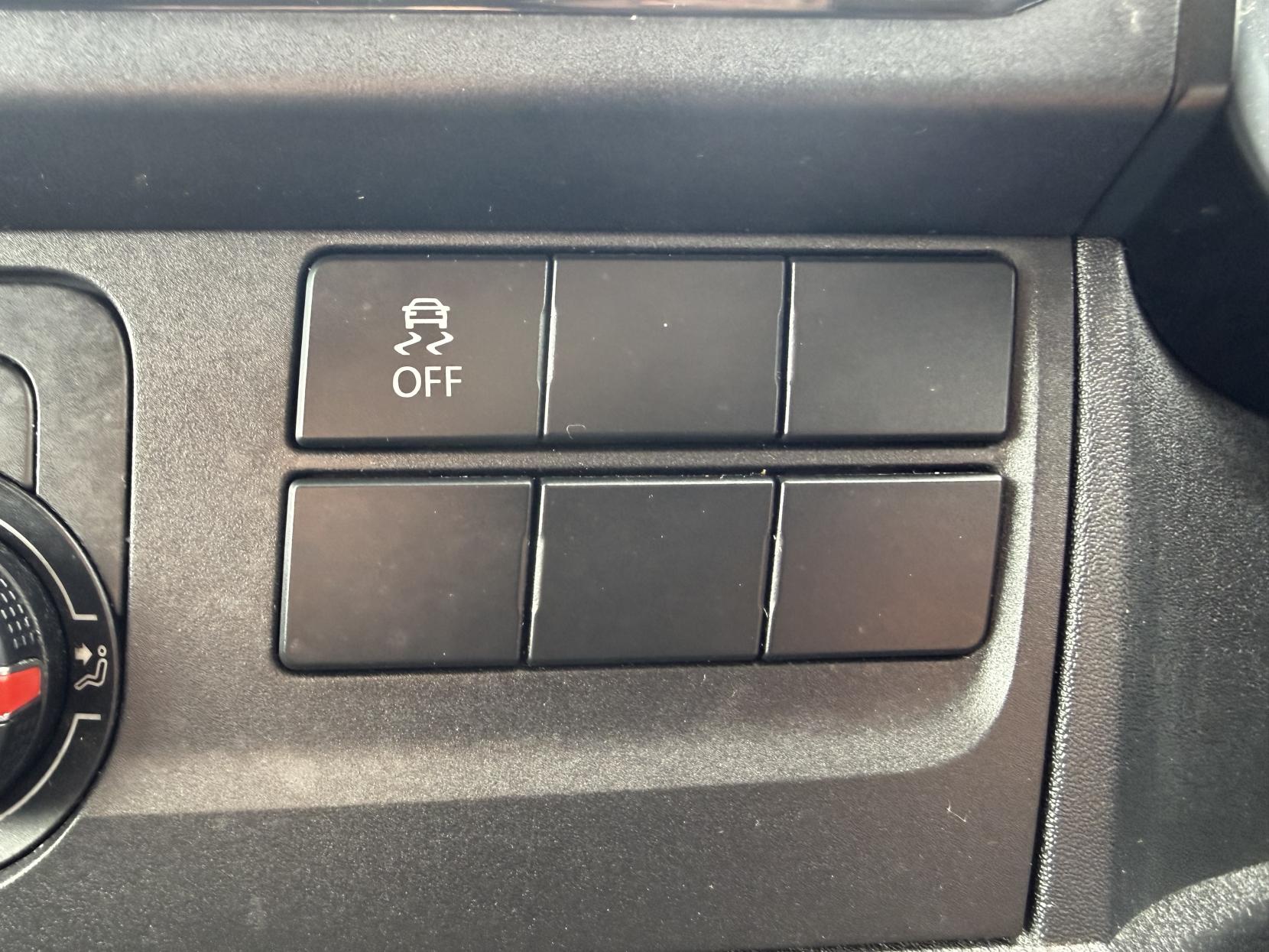 2020 Volkswagen Transporter 2.0 TDI T28 Trendline Panel Van 5dr Diesel Manual FWD LWB Euro 6 (s/s) (102 ps) - Thumbnail 43