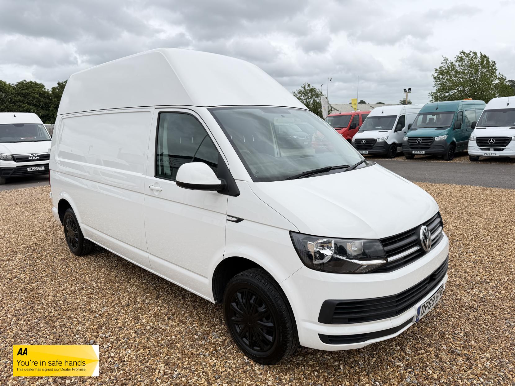 2020 Volkswagen Transporter 2.0 TDI T28 Trendline Panel Van 5dr Diesel Manual FWD LWB Euro 6 (s/s) (102 ps) - Image 1