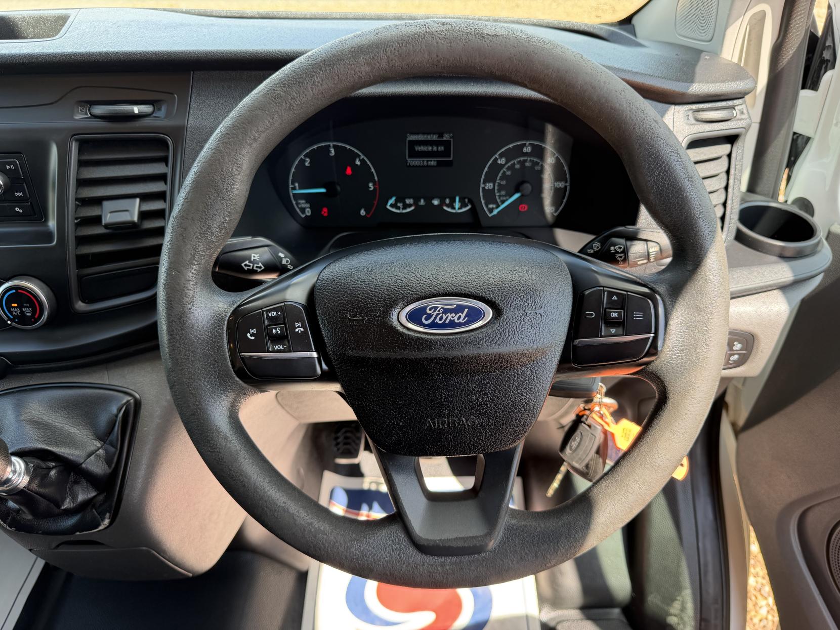 2018 Ford Transit Custom 2.0 320 EcoBlue Panel Van 5dr Diesel Manual L2 H2 Euro 6 (130 ps) - Thumbnail 46