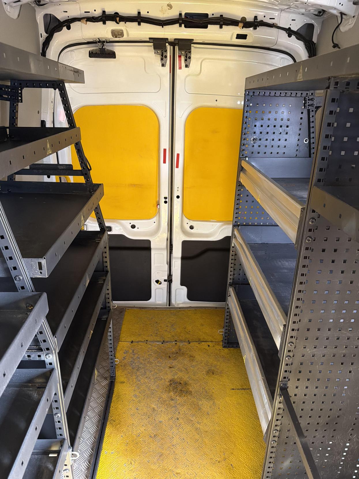 Ford Transit 2.0 350 EcoBlue Leader Panel Van 5dr Diesel Manual RWD L2 H3 Euro 6 (s/s) (130 ps)