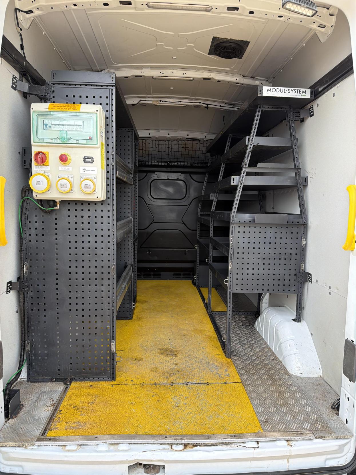 Ford Transit 2.0 350 EcoBlue Leader Panel Van 5dr Diesel Manual RWD L2 H3 Euro 6 (s/s) (130 ps)